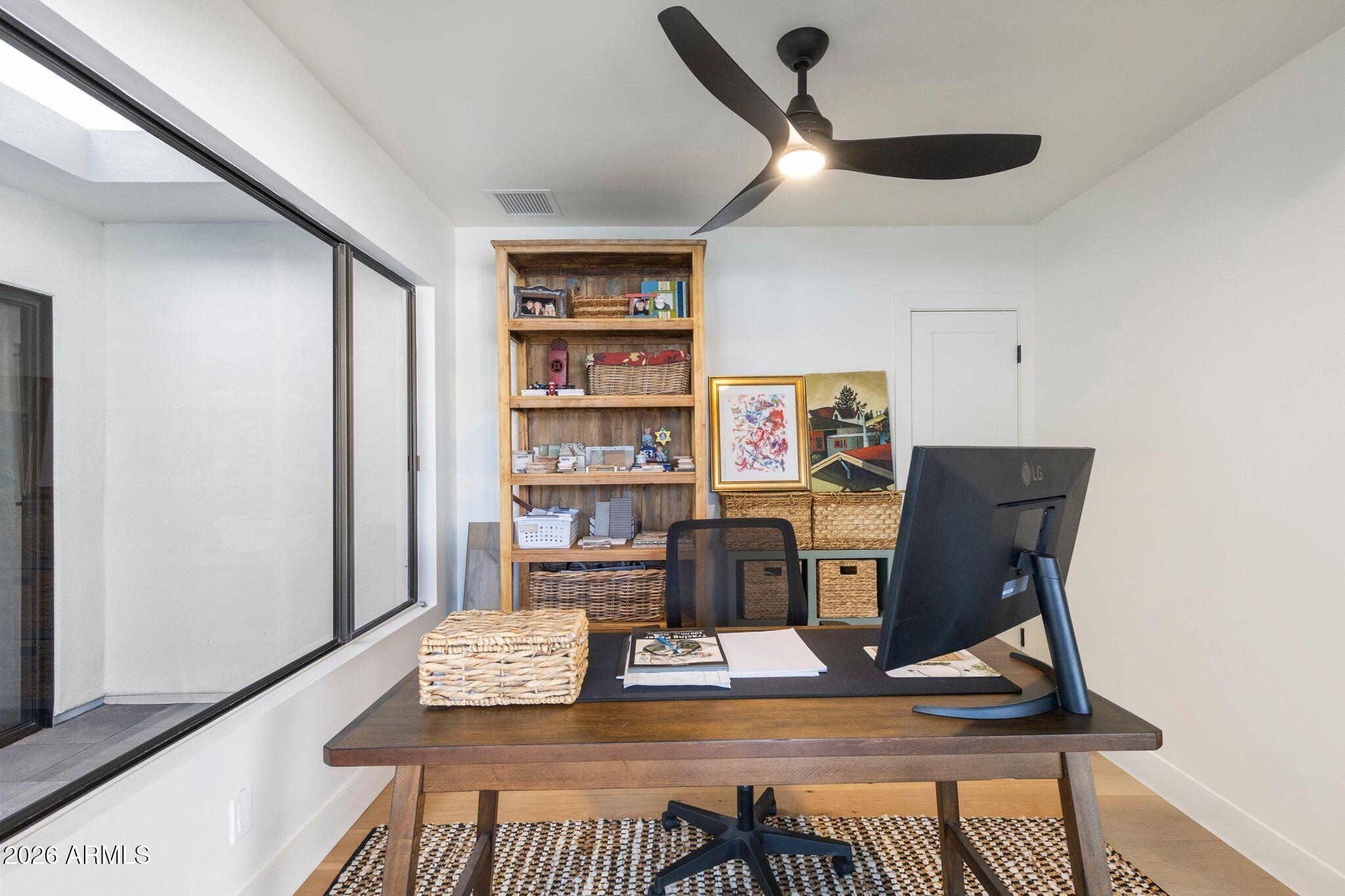 7553 E WOODSHIRE Cove