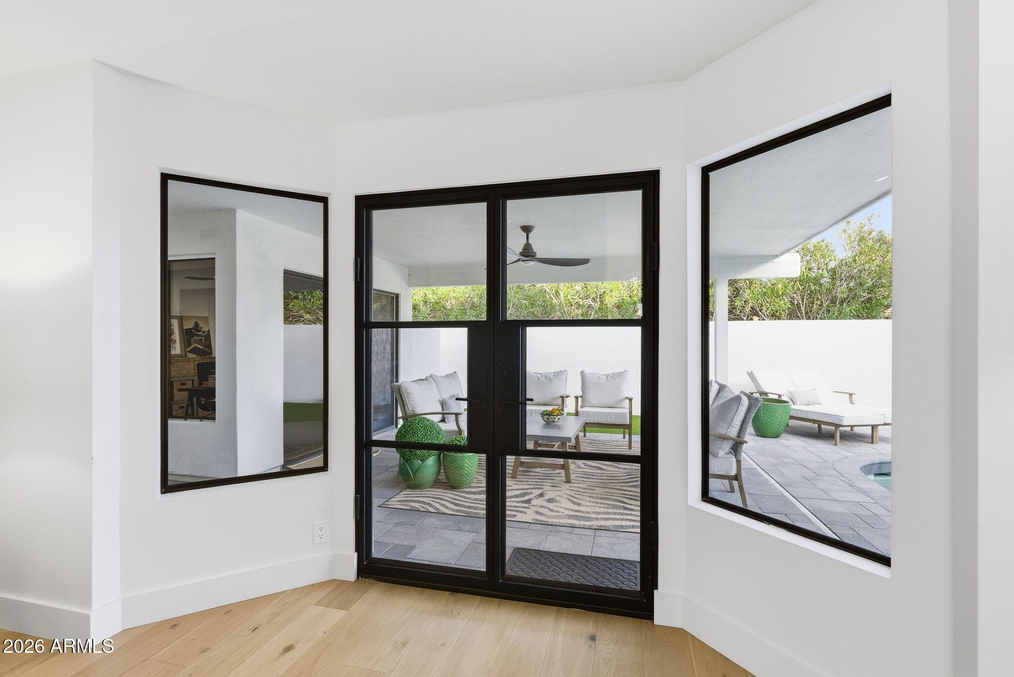 7553 E WOODSHIRE Cove