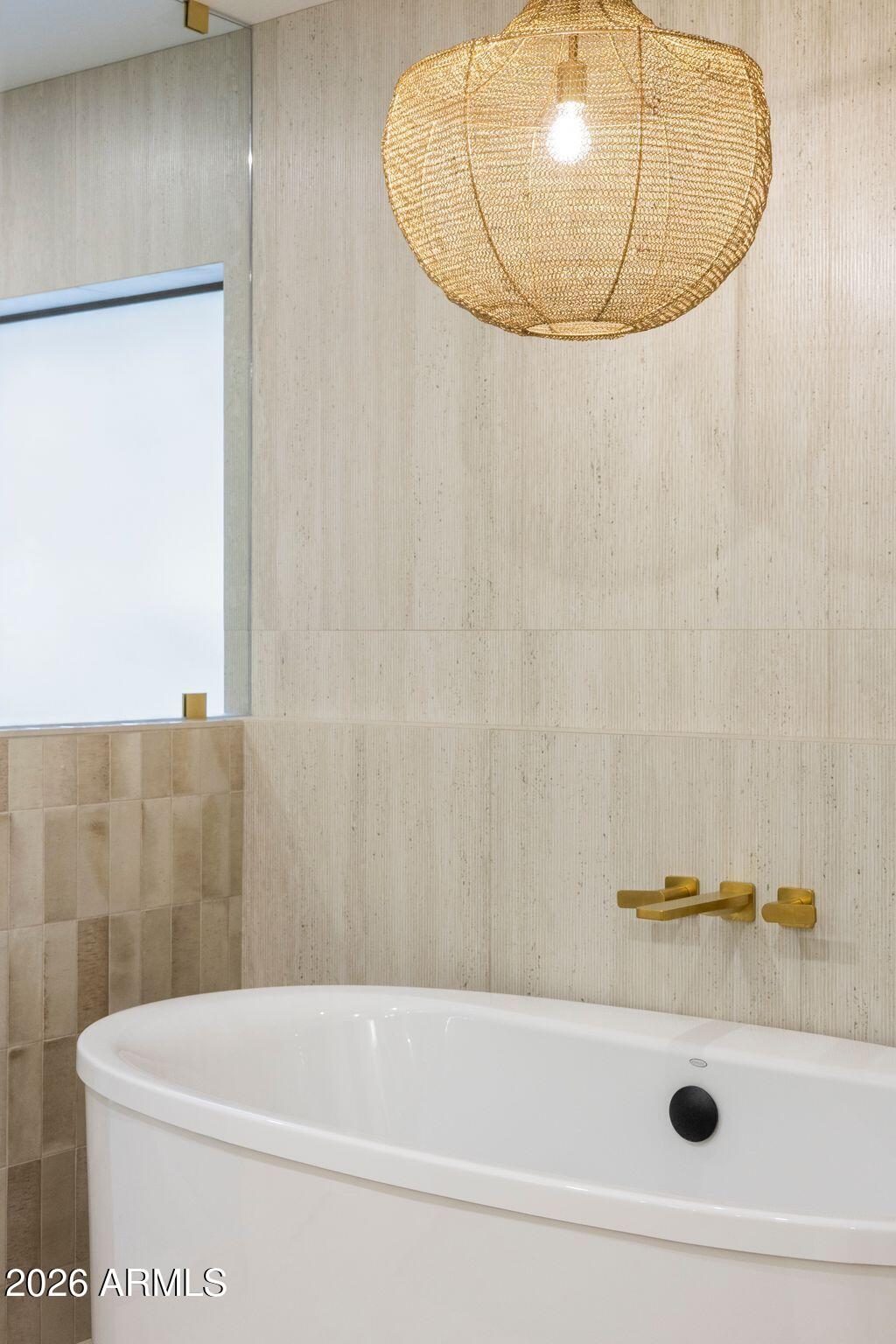 7553 E WOODSHIRE Cove