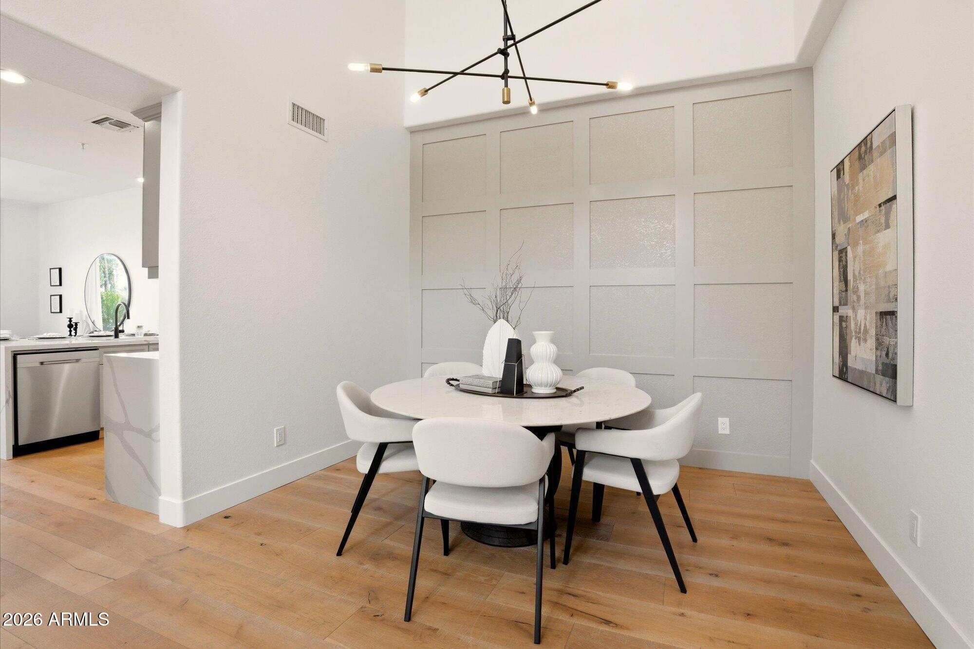 8989 N GAINEY CENTER Drive 101