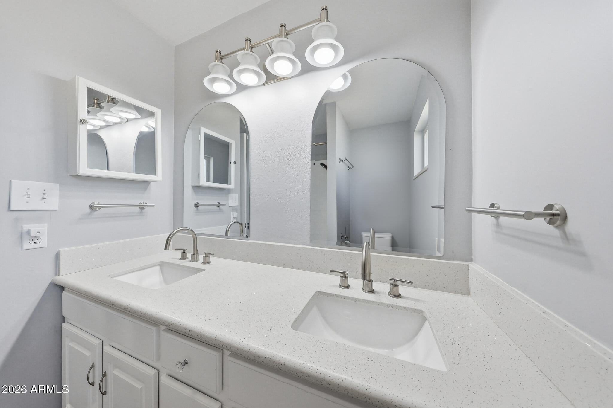 1618 W MILAGRO Avenue