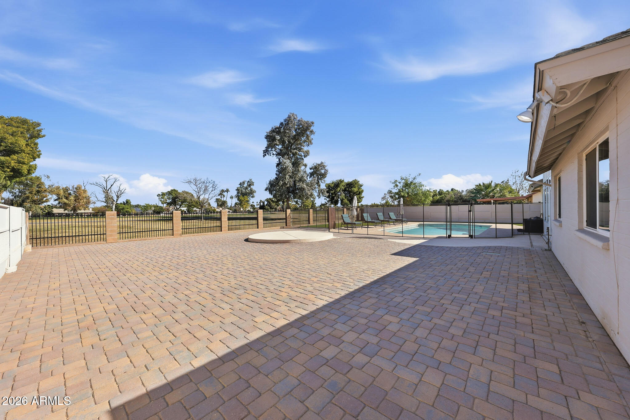 1618 W MILAGRO Avenue