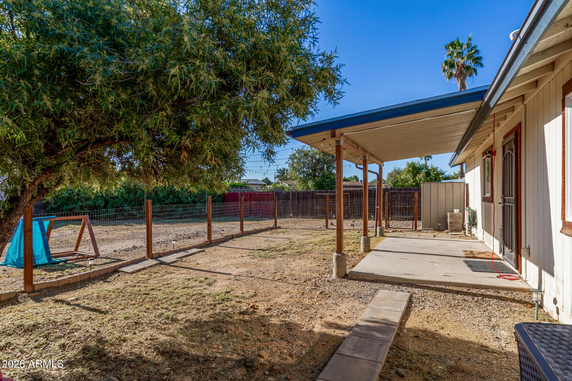 2323 E KATHLEEN Road