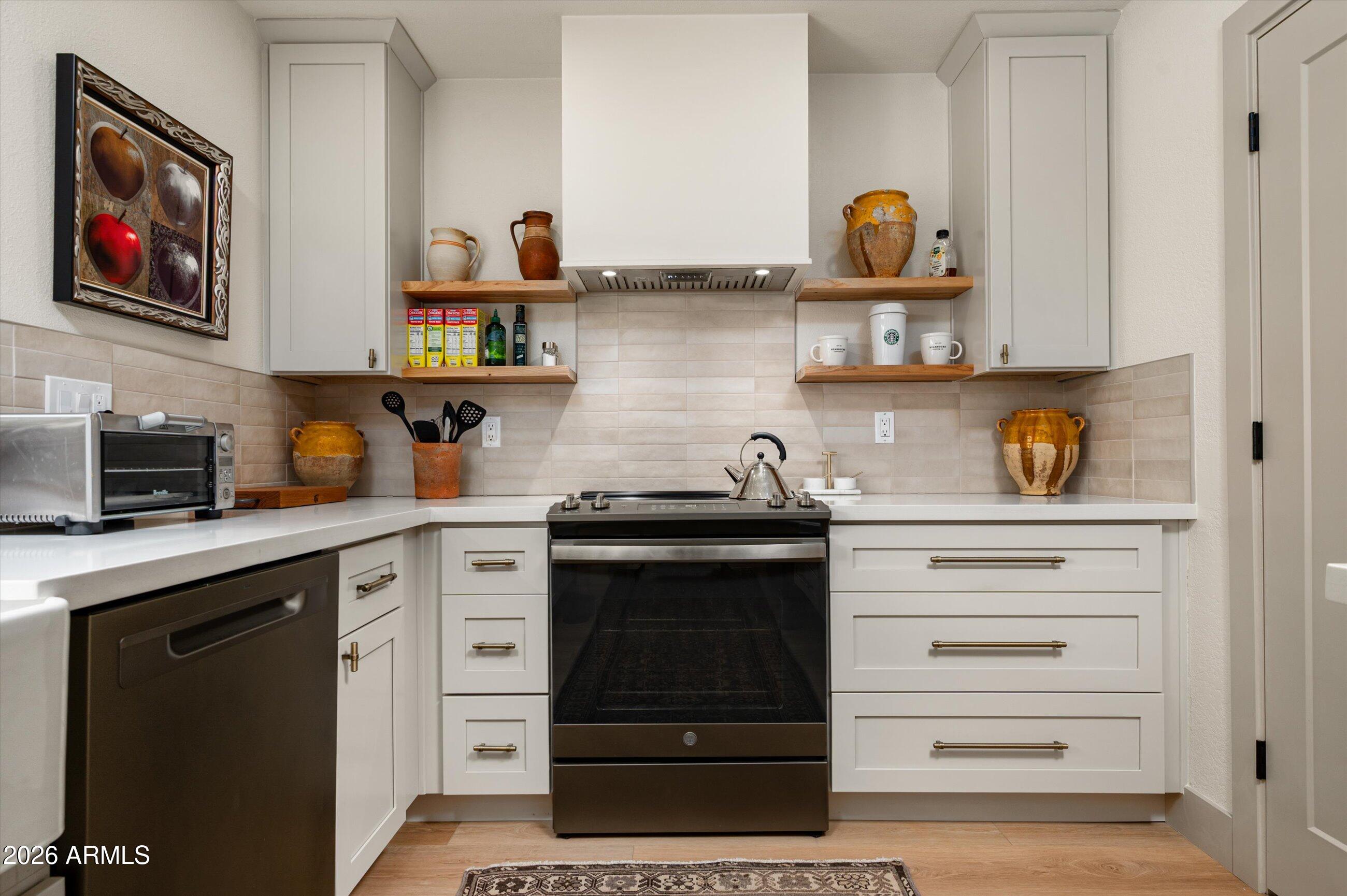 8068 E DEL TRIGO Road