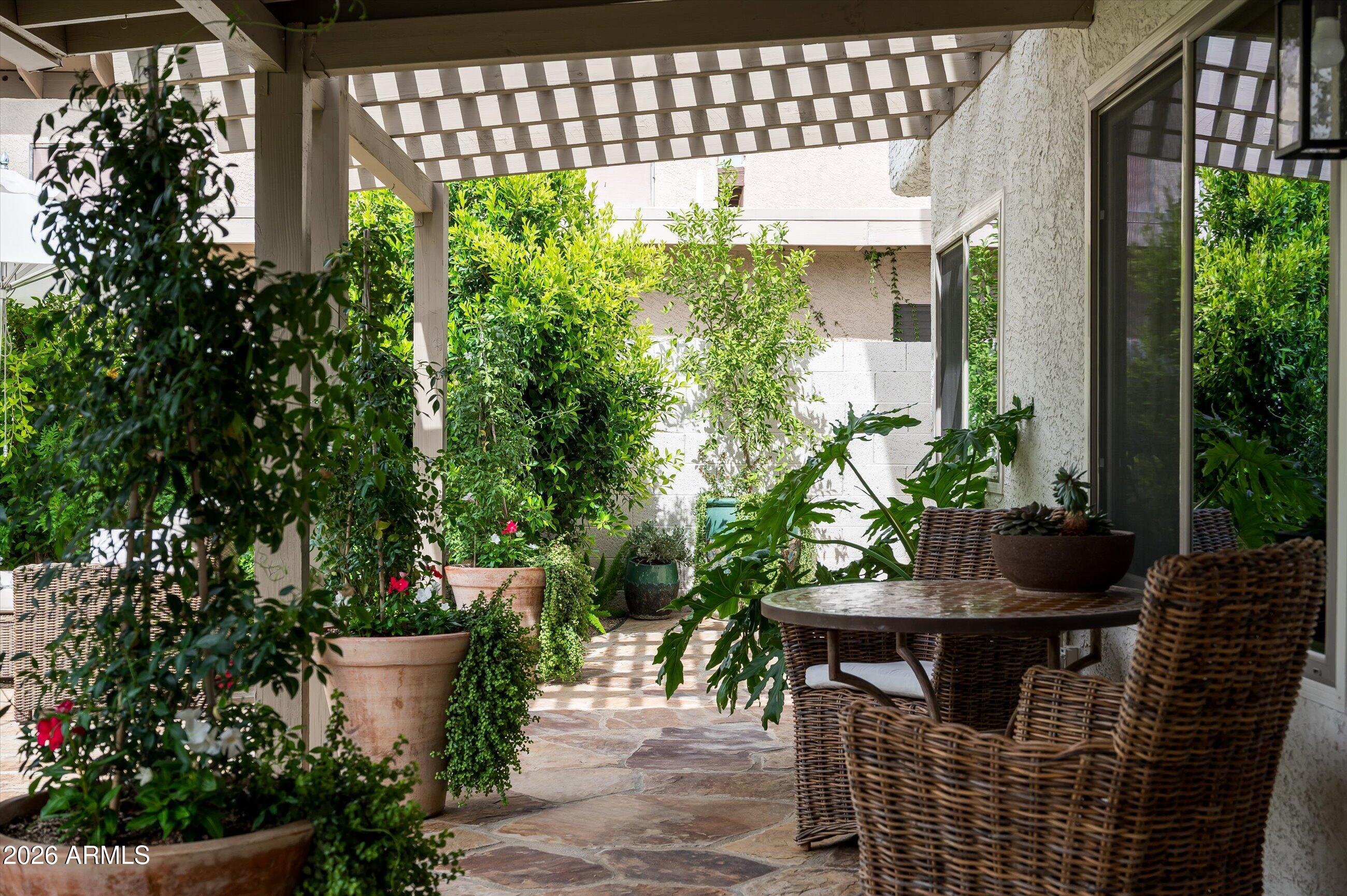 8068 E DEL TRIGO Road