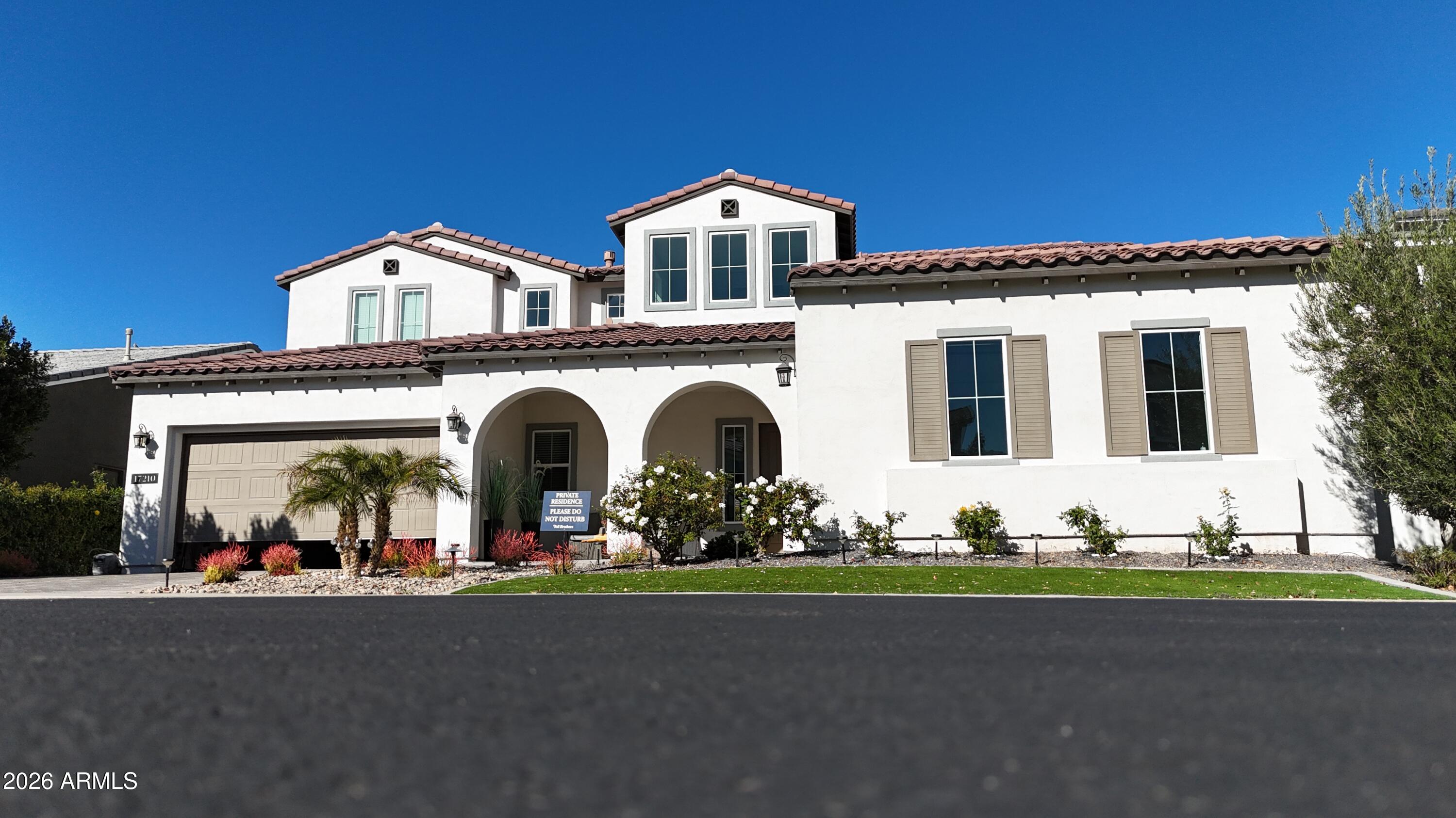 17210 W GRACEMONT Street