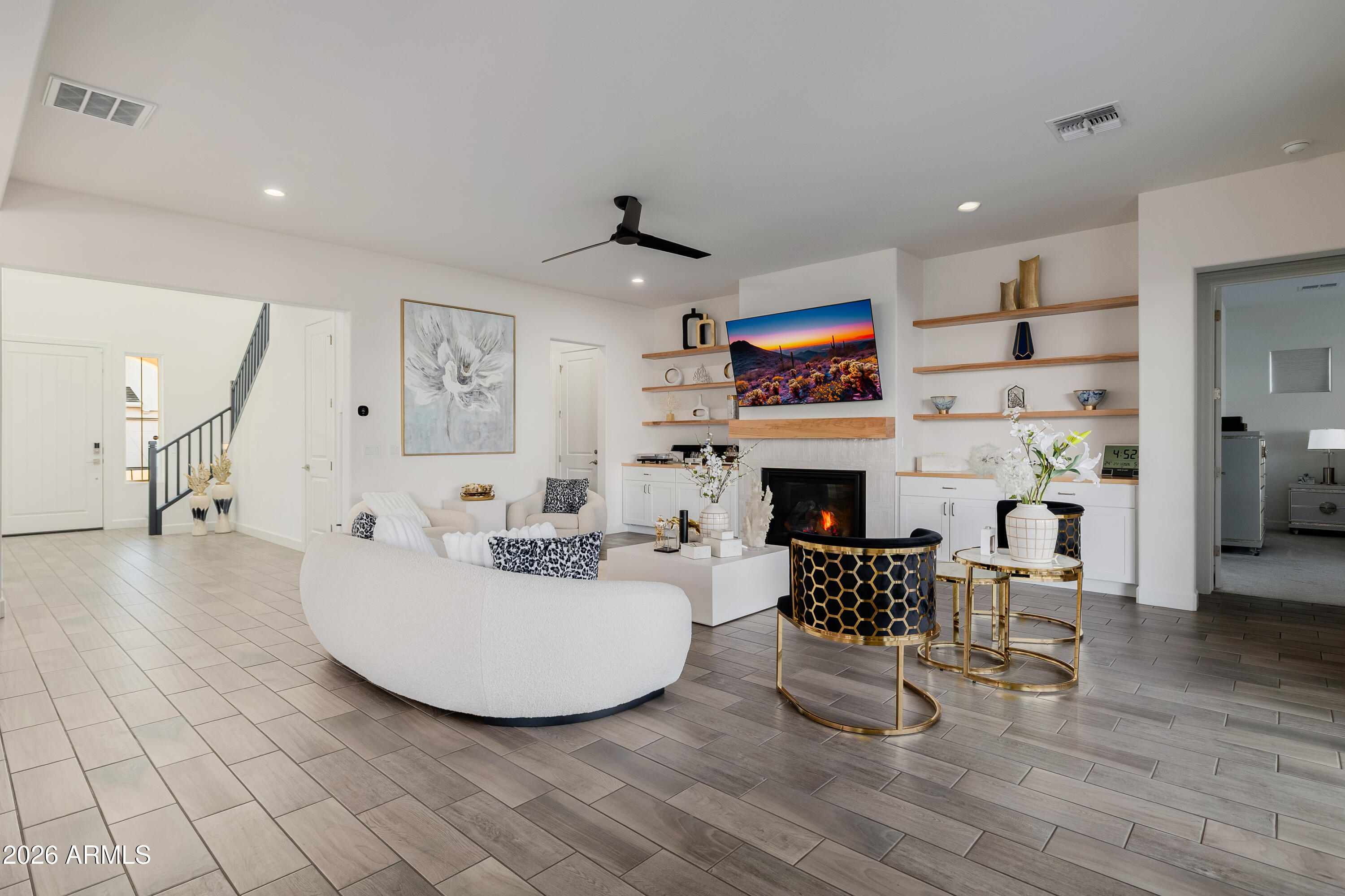 17210 W GRACEMONT Street