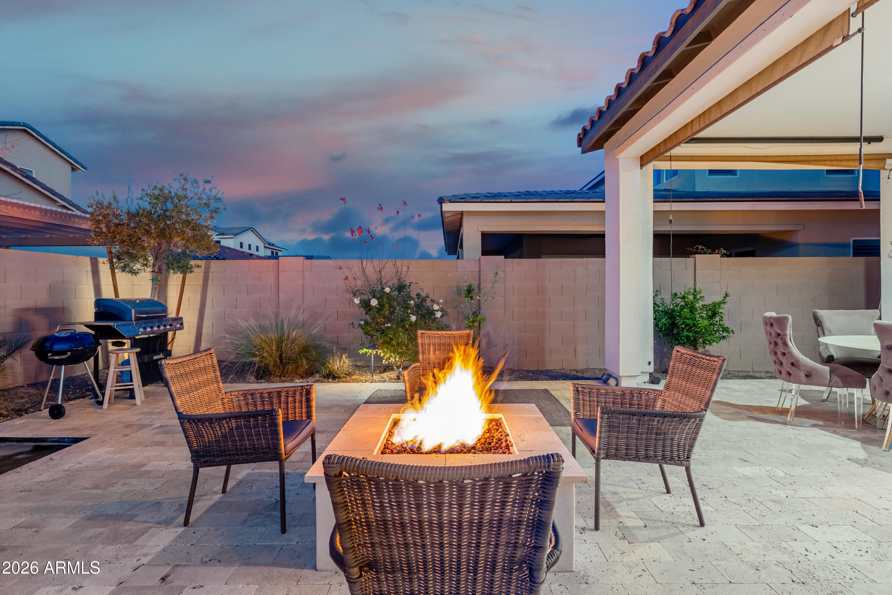 17210 W GRACEMONT Street