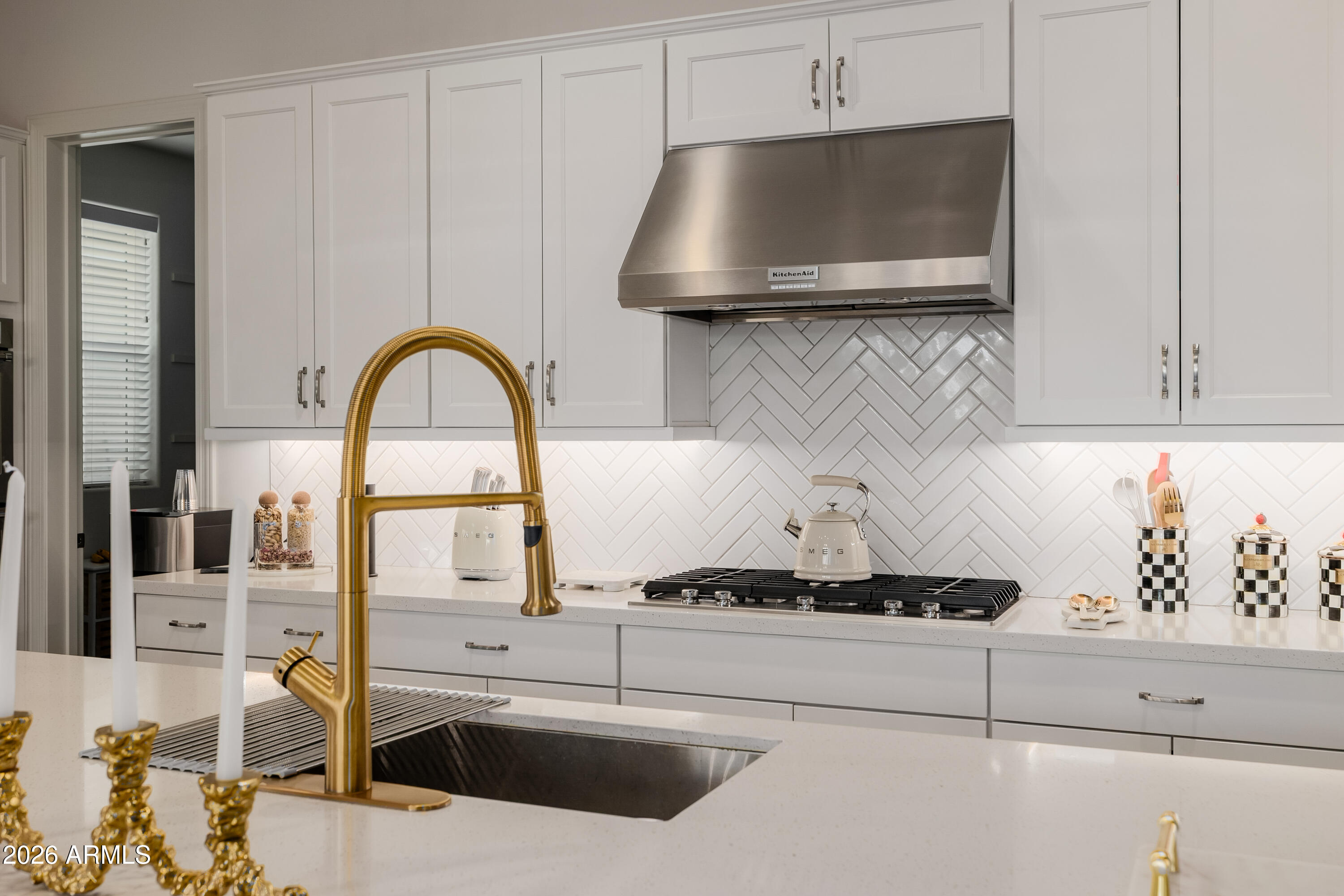 17210 W GRACEMONT Street