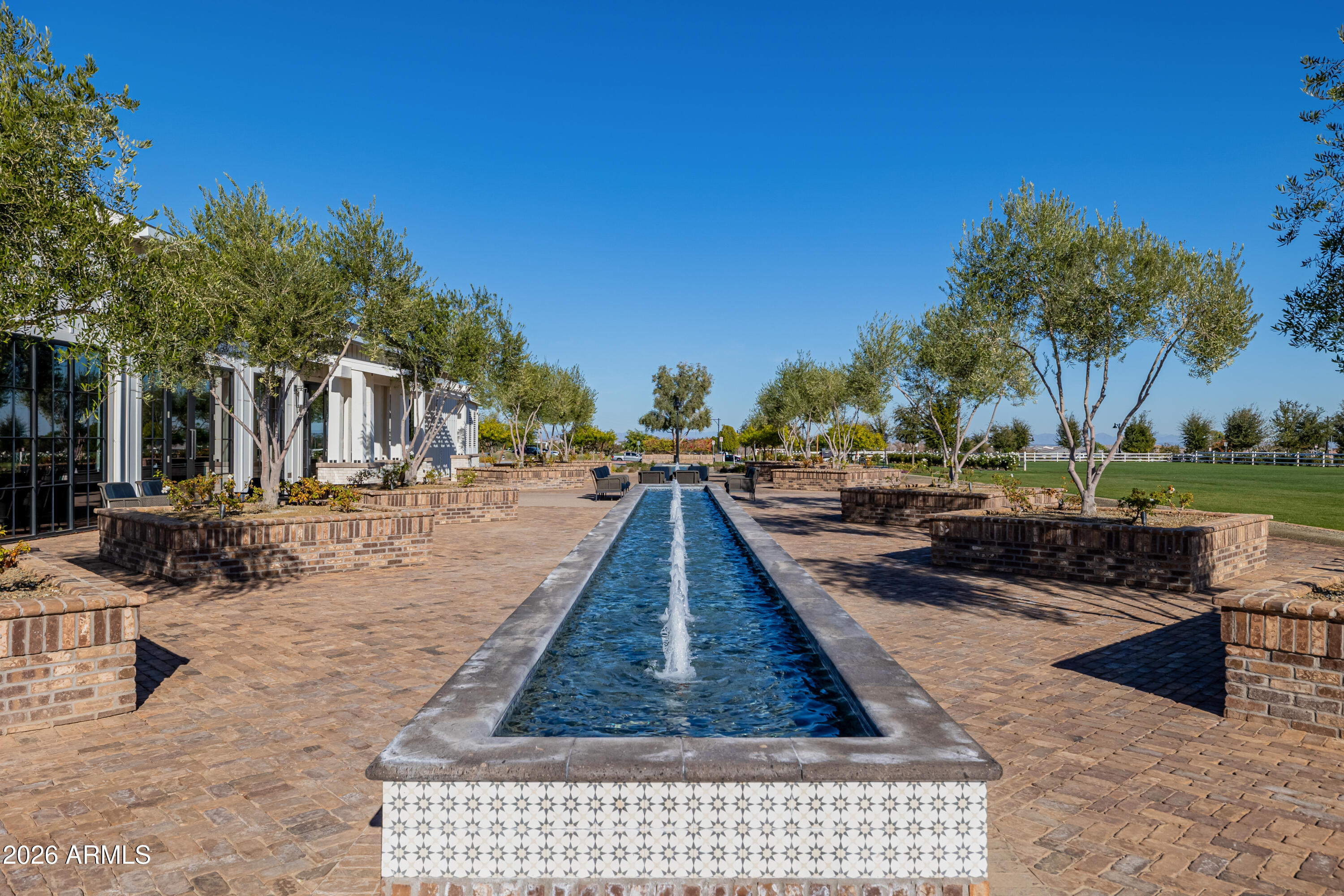 17210 W GRACEMONT Street