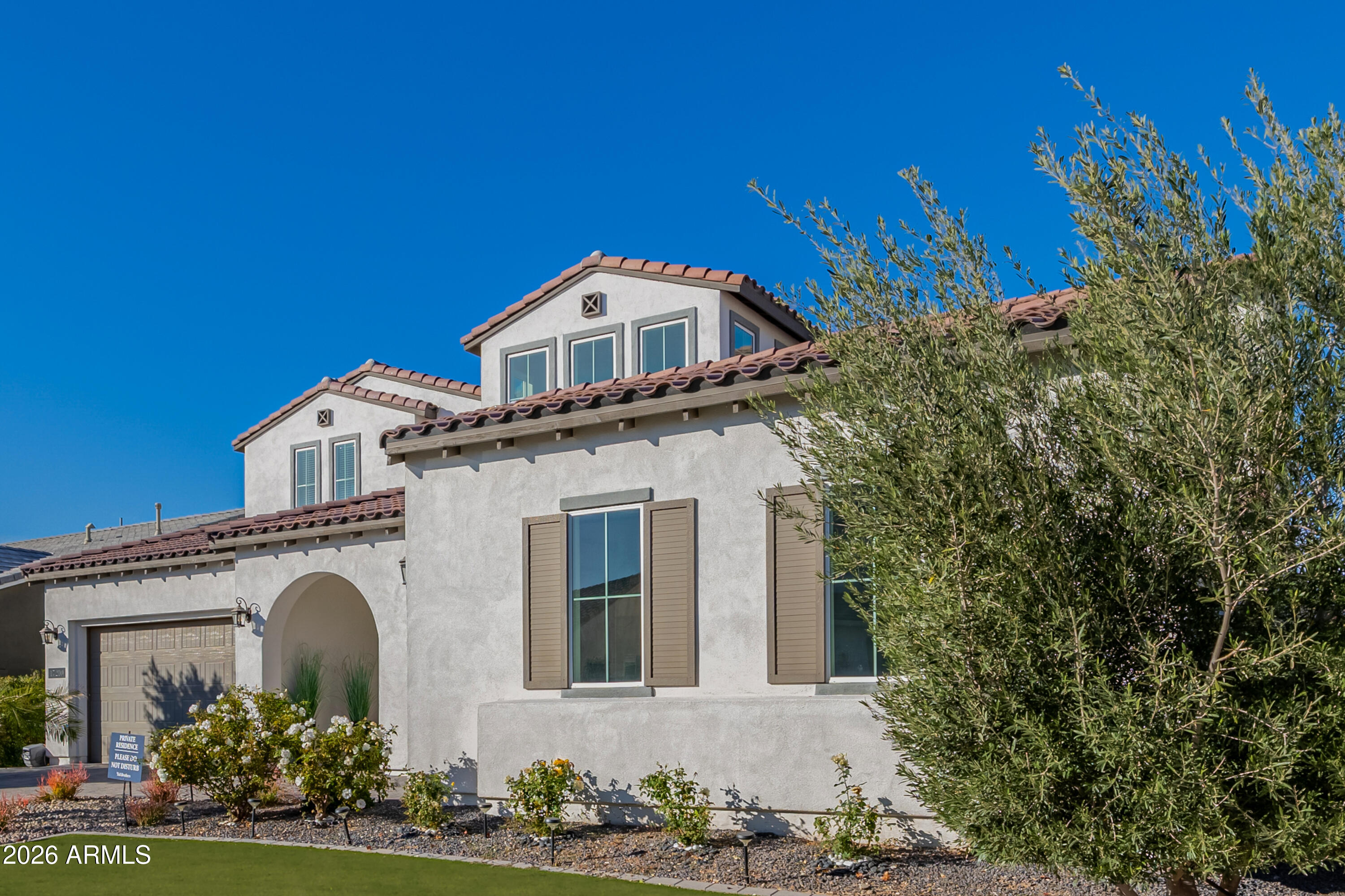 17210 W GRACEMONT Street