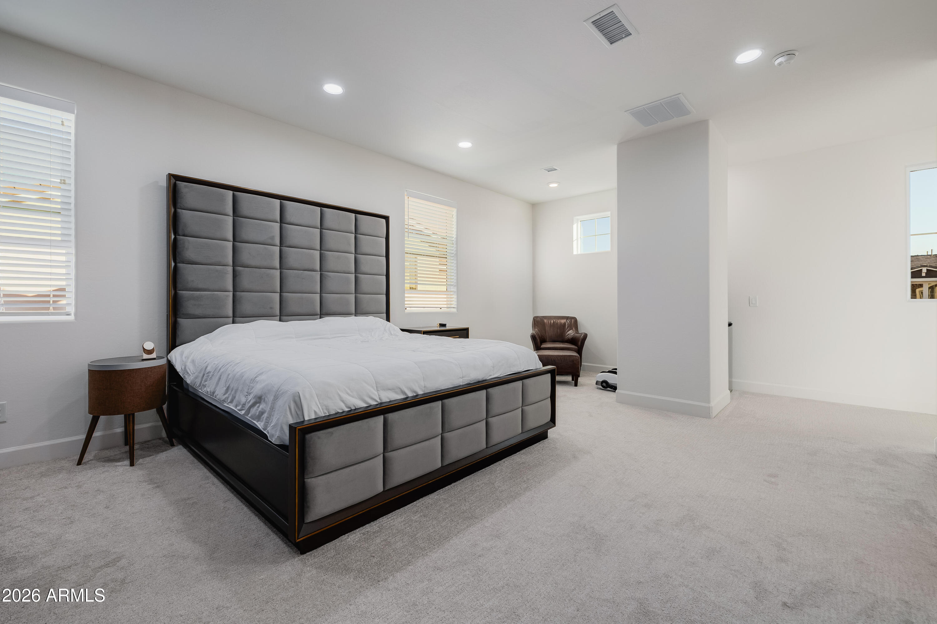 17210 W GRACEMONT Street