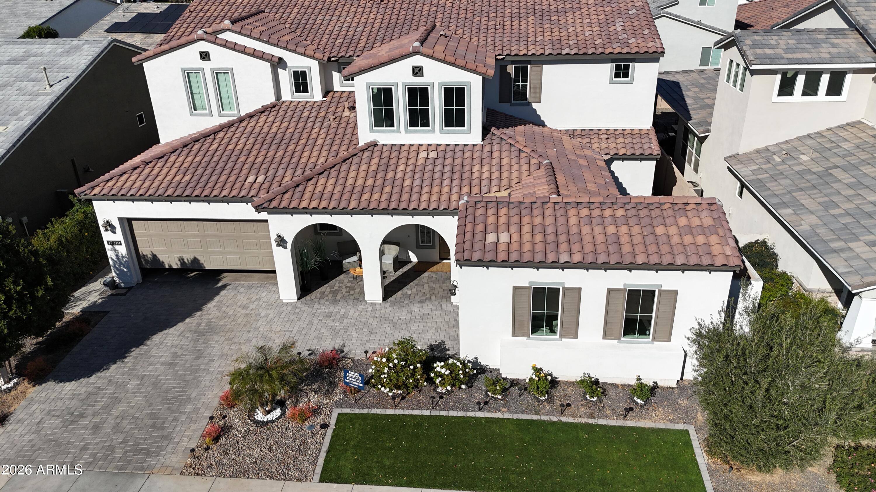 17210 W GRACEMONT Street