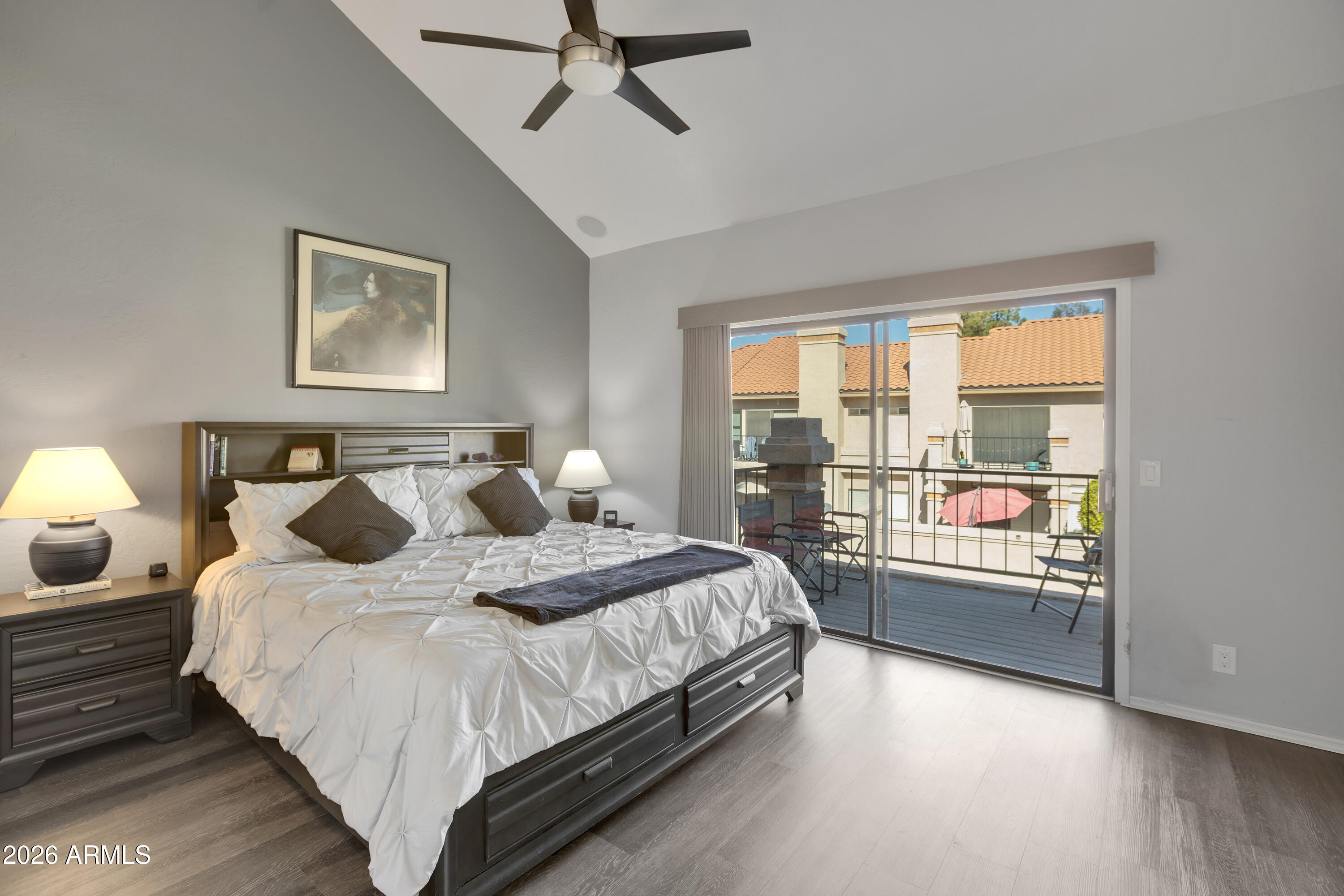 9705 E MOUNTAIN VIEW Road 1166