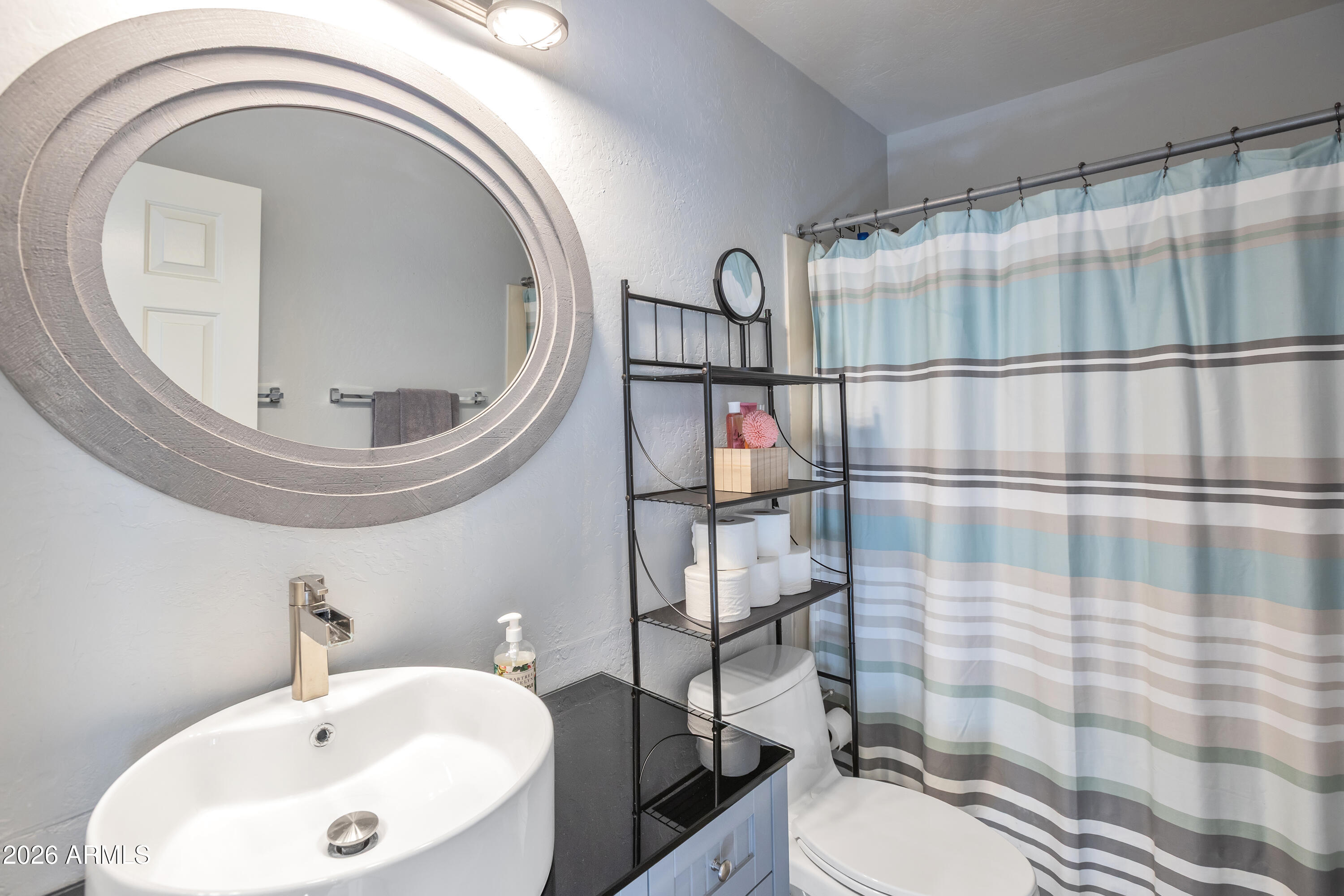 9705 E MOUNTAIN VIEW Road 1166