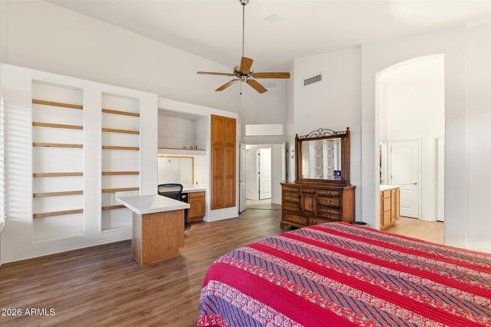 3060 N RIDGECREST 115