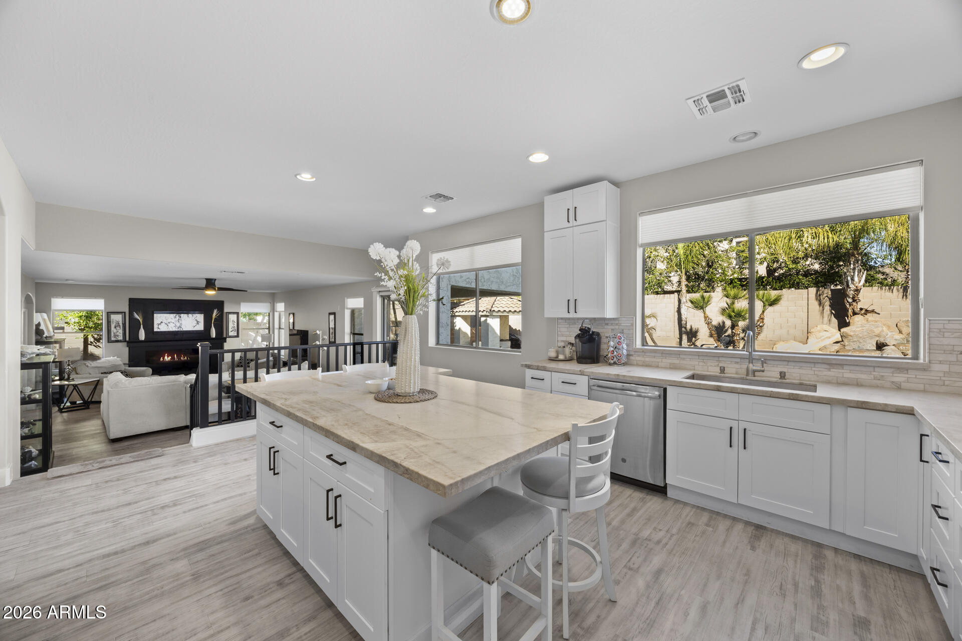 2210 W CRIMSON Terrace