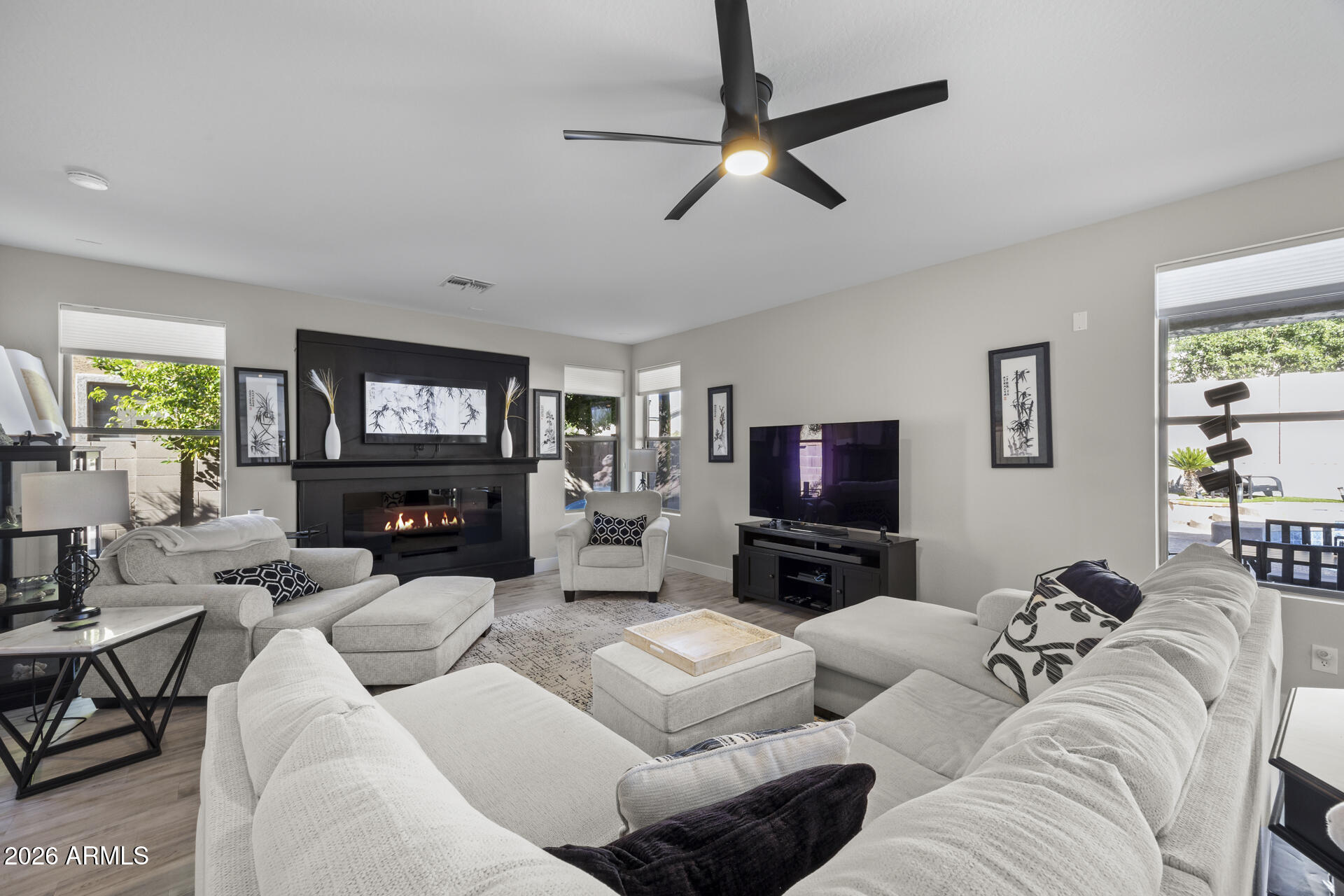 2210 W CRIMSON Terrace