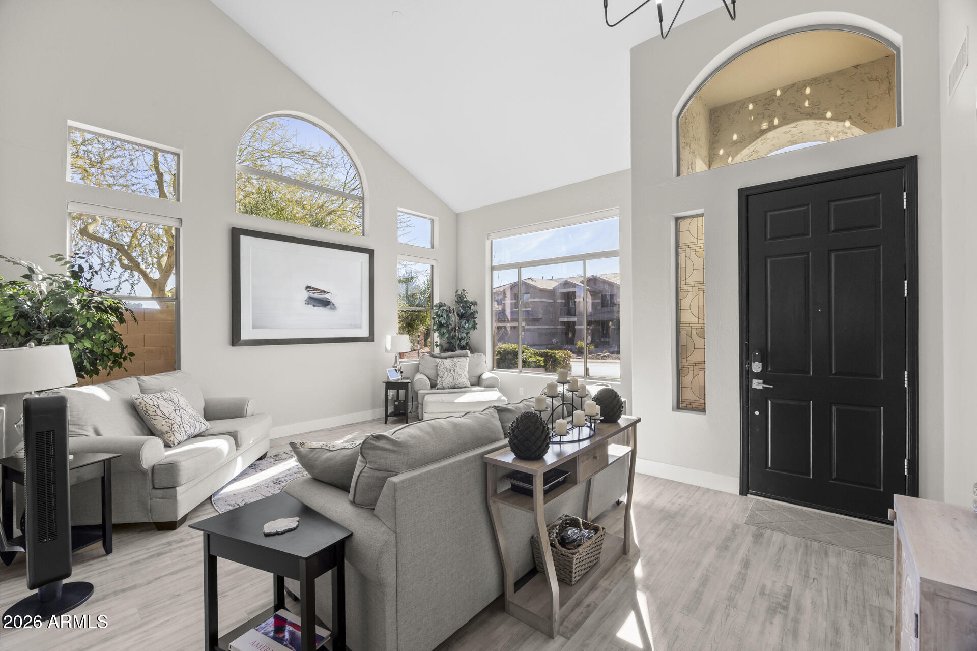 2210 W CRIMSON Terrace