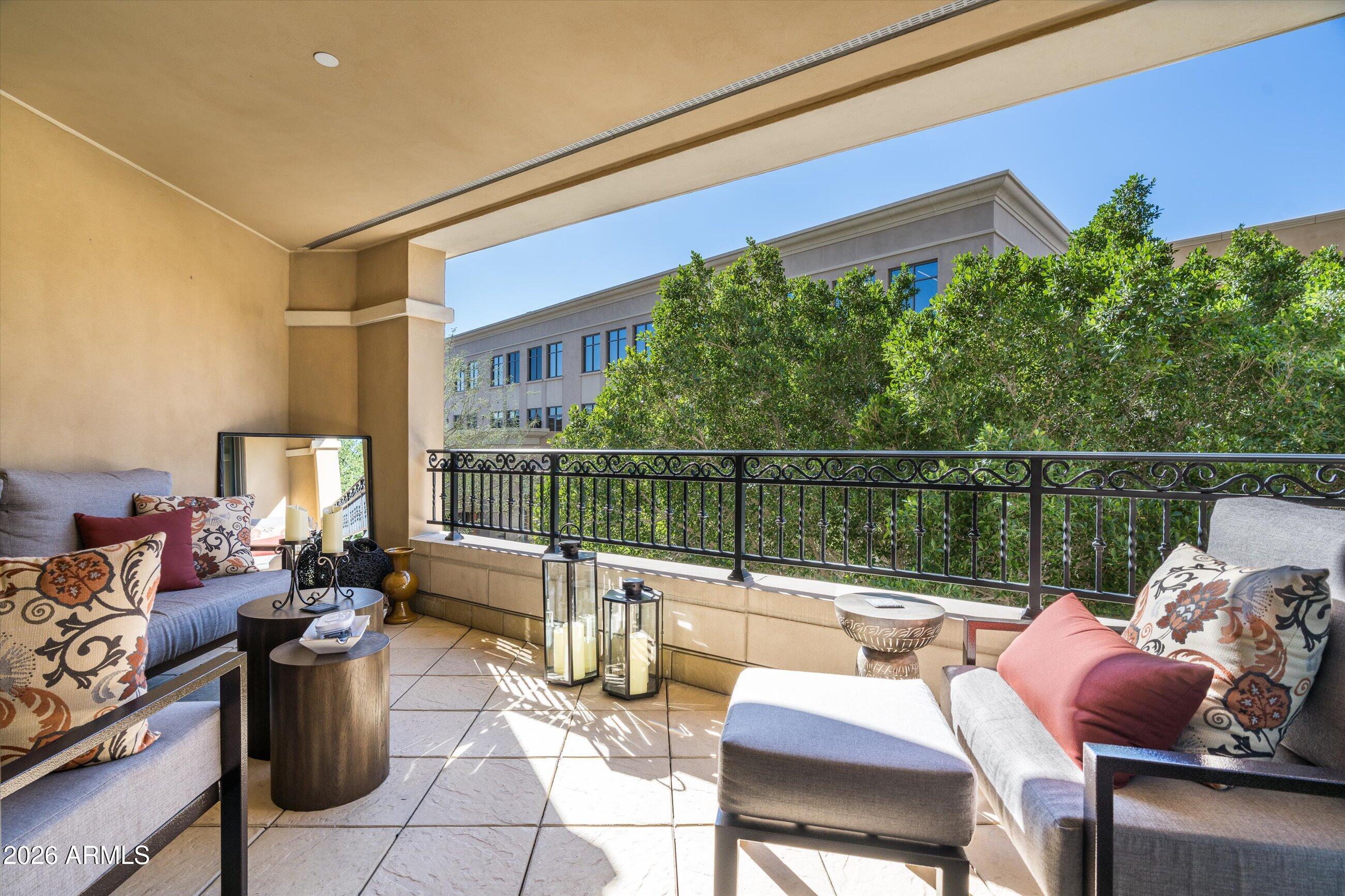 7175 E Camelback Road 305