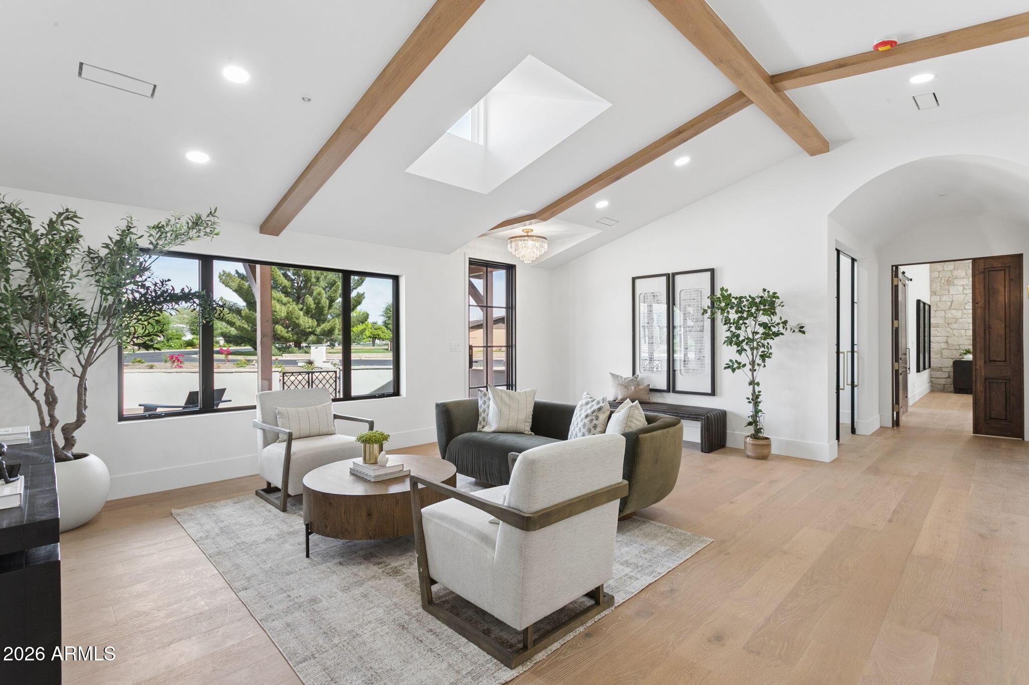 7019 E VISTA Drive