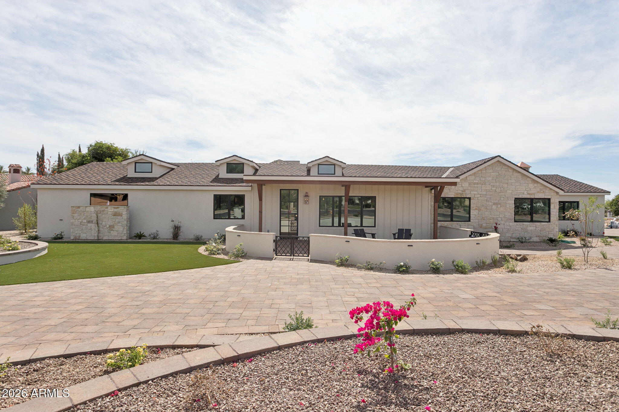 7019 E VISTA Drive