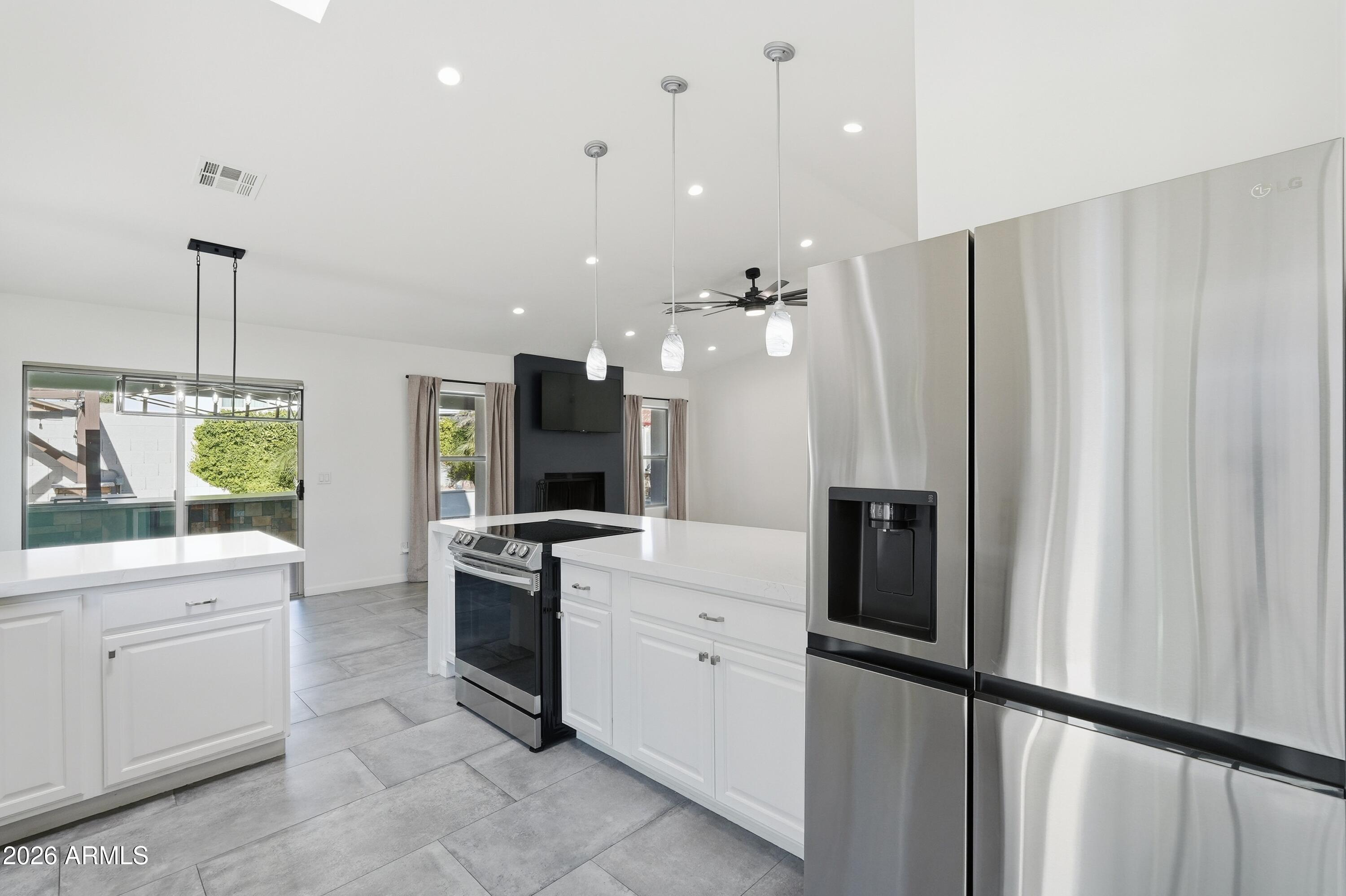 756 E Palomino Drive