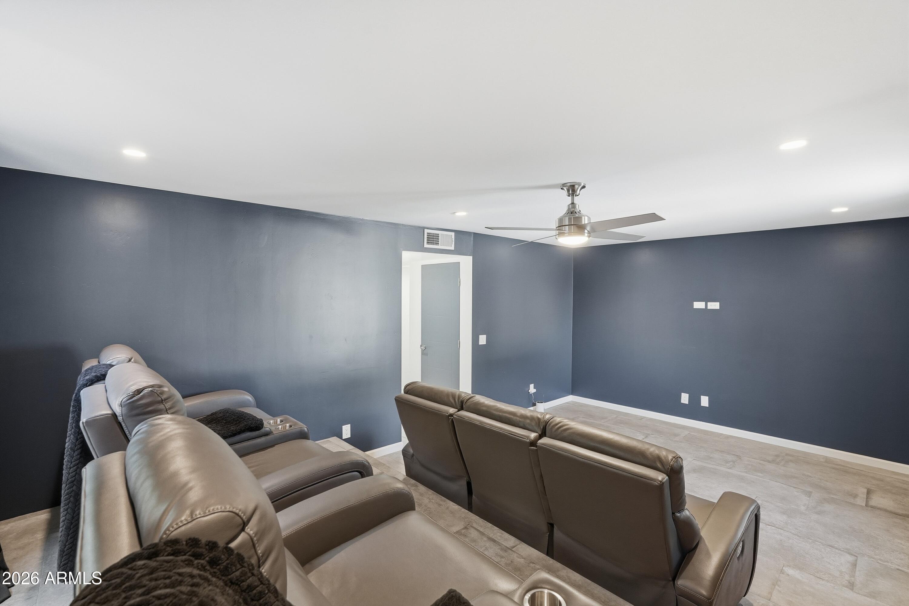 756 E Palomino Drive