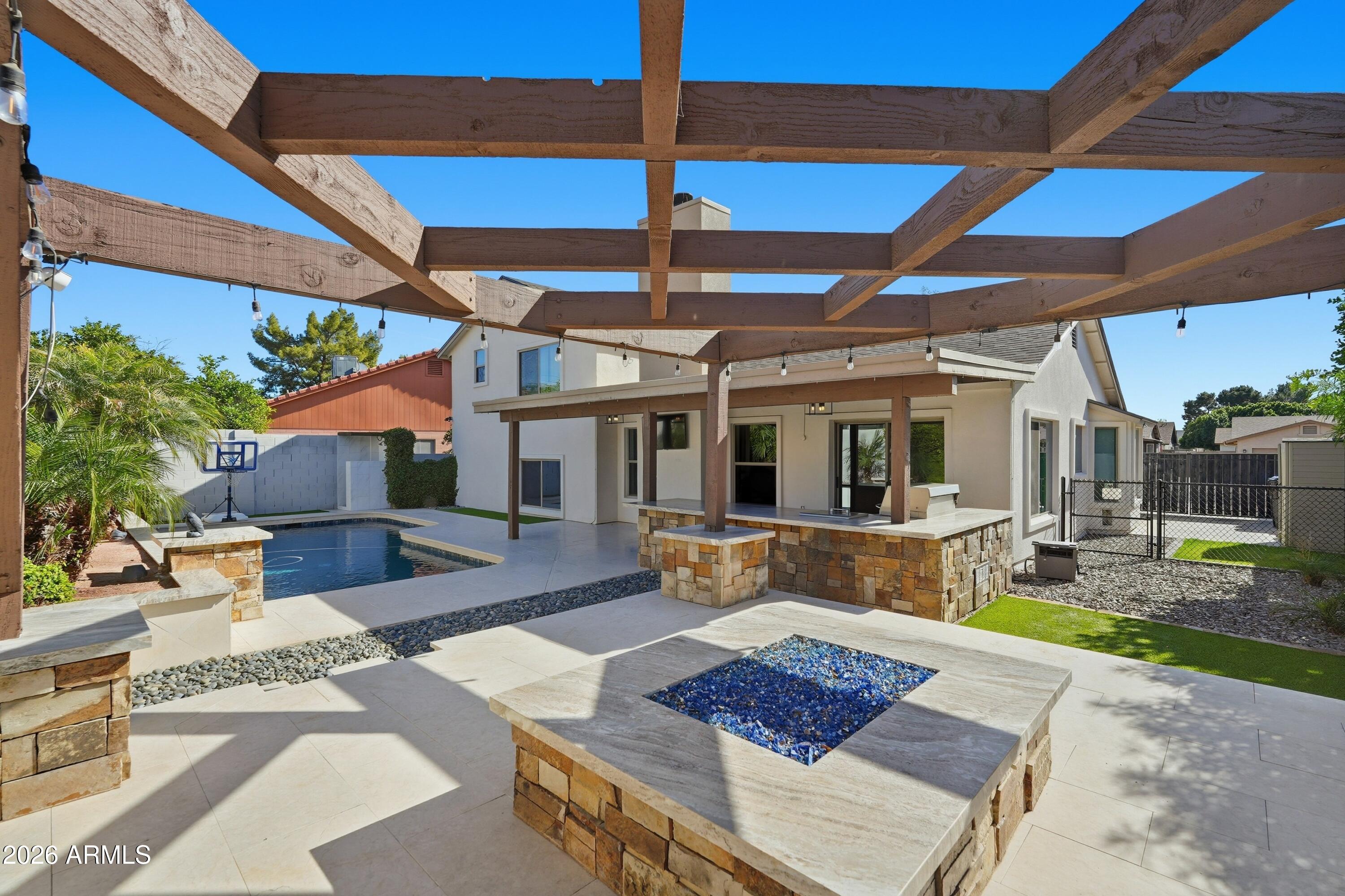 756 E Palomino Drive