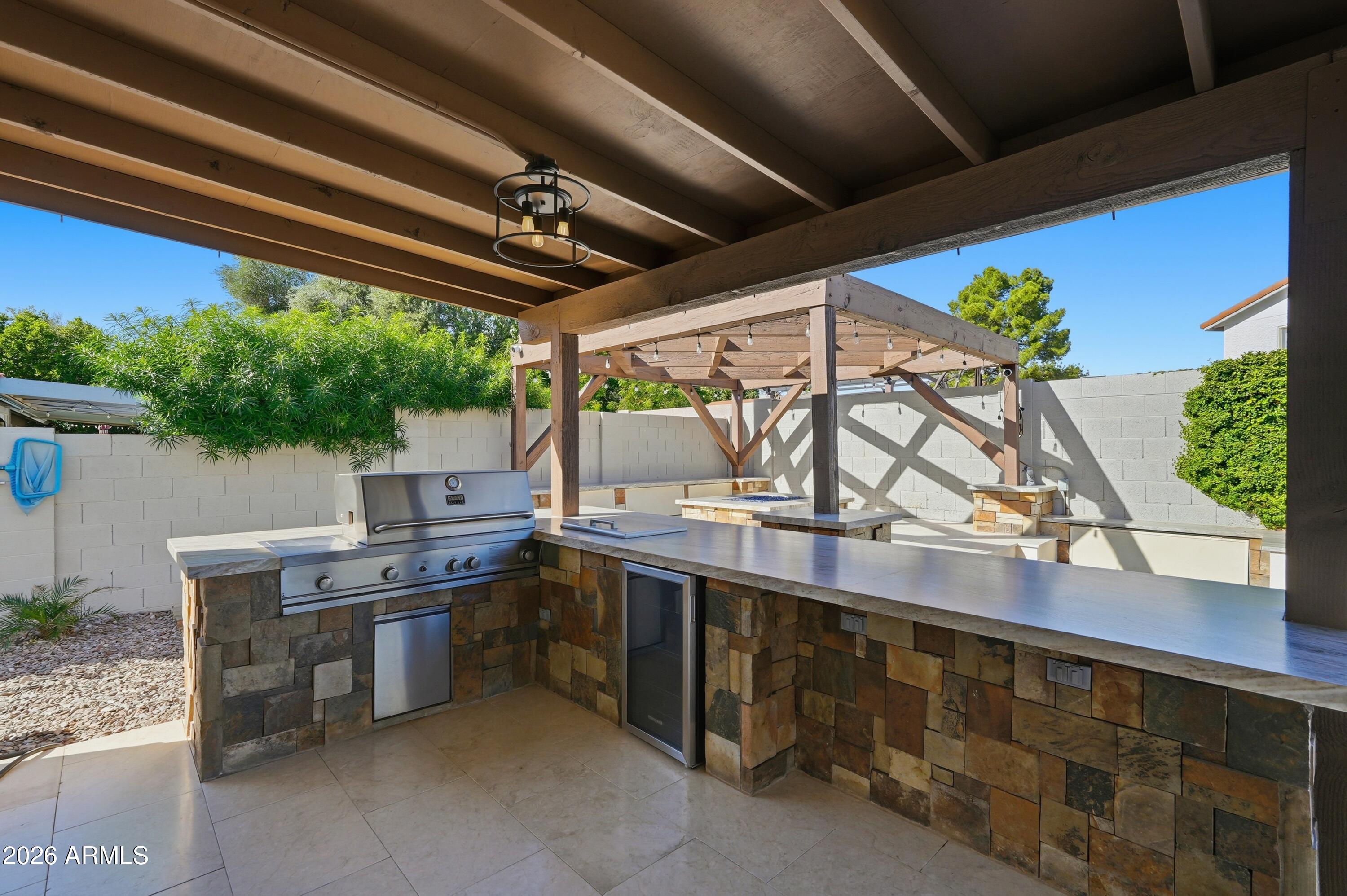 756 E Palomino Drive