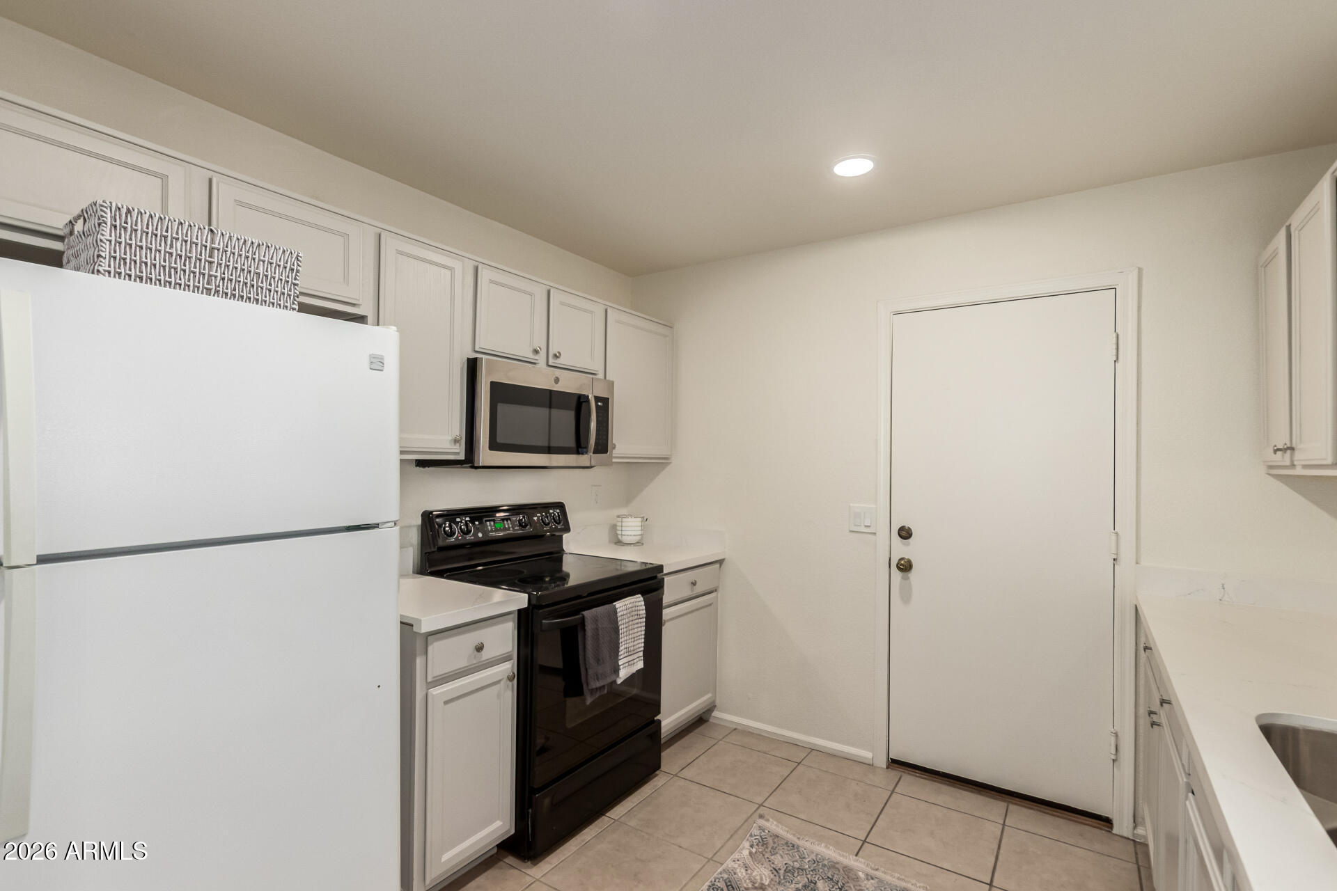 10736 W TURNEY Avenue