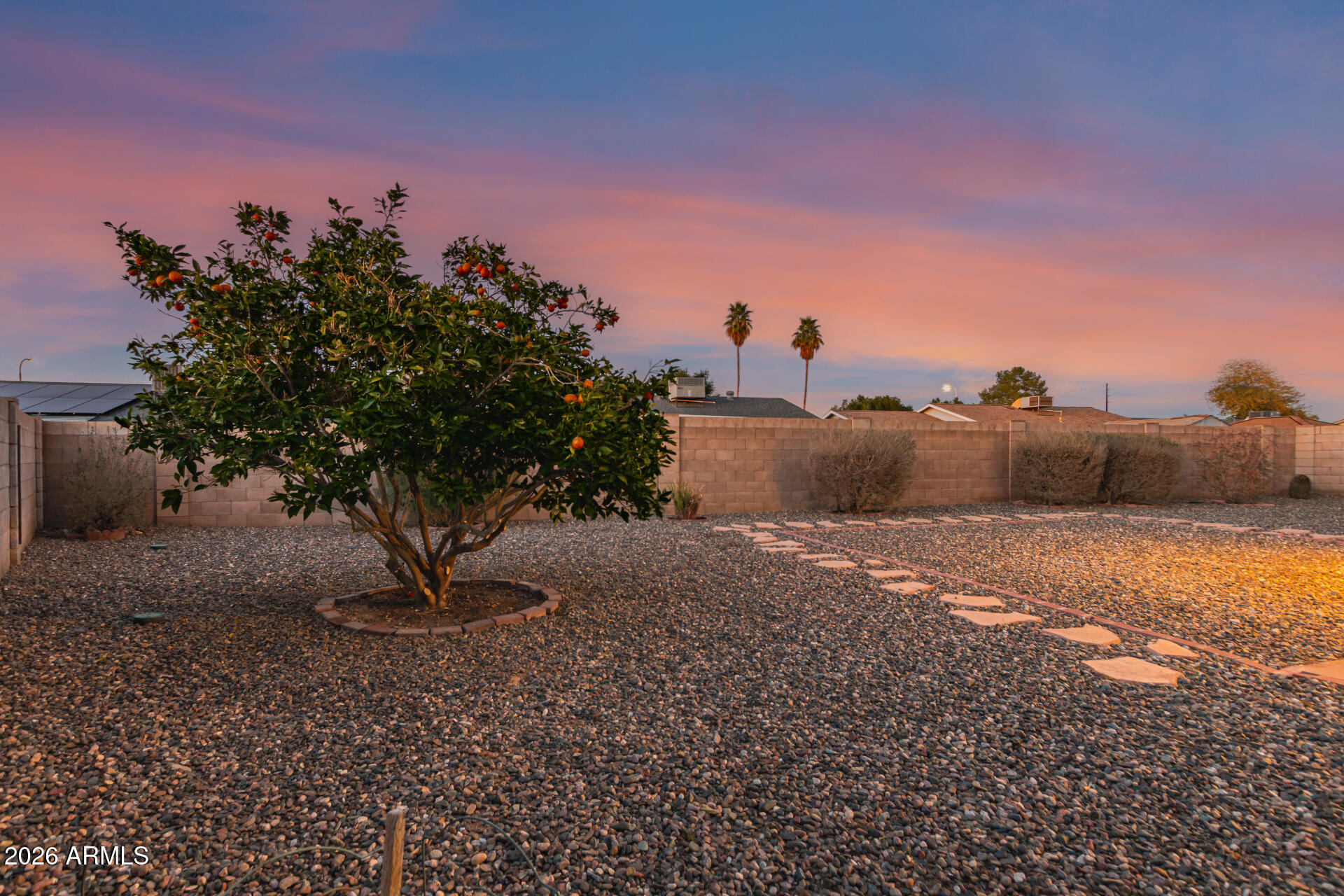 10736 W TURNEY Avenue