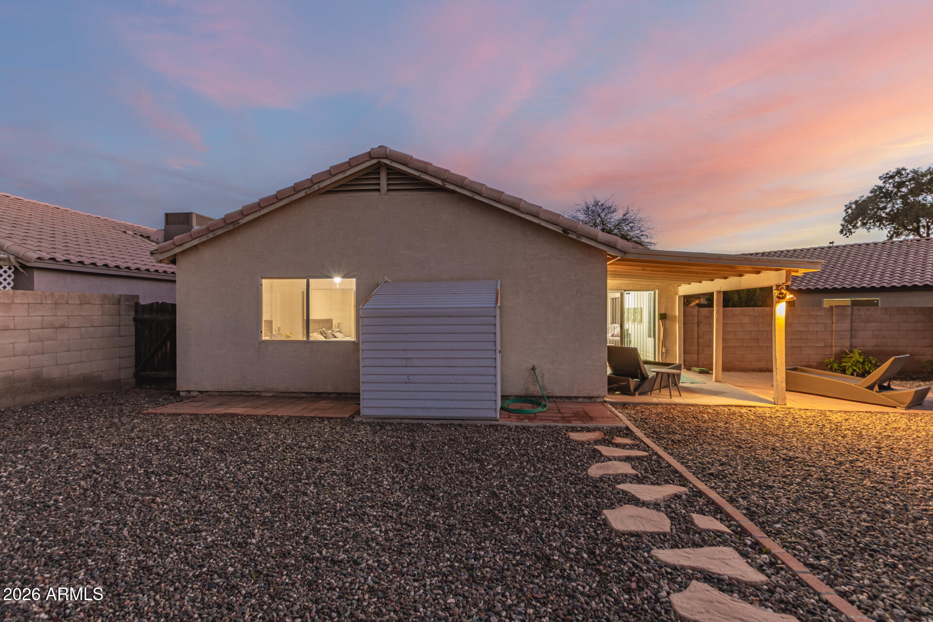 10736 W TURNEY Avenue