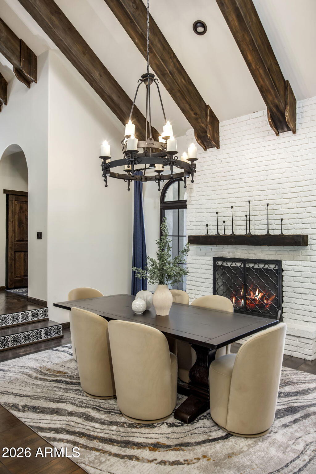 8127 E DEL CAPITAN Drive