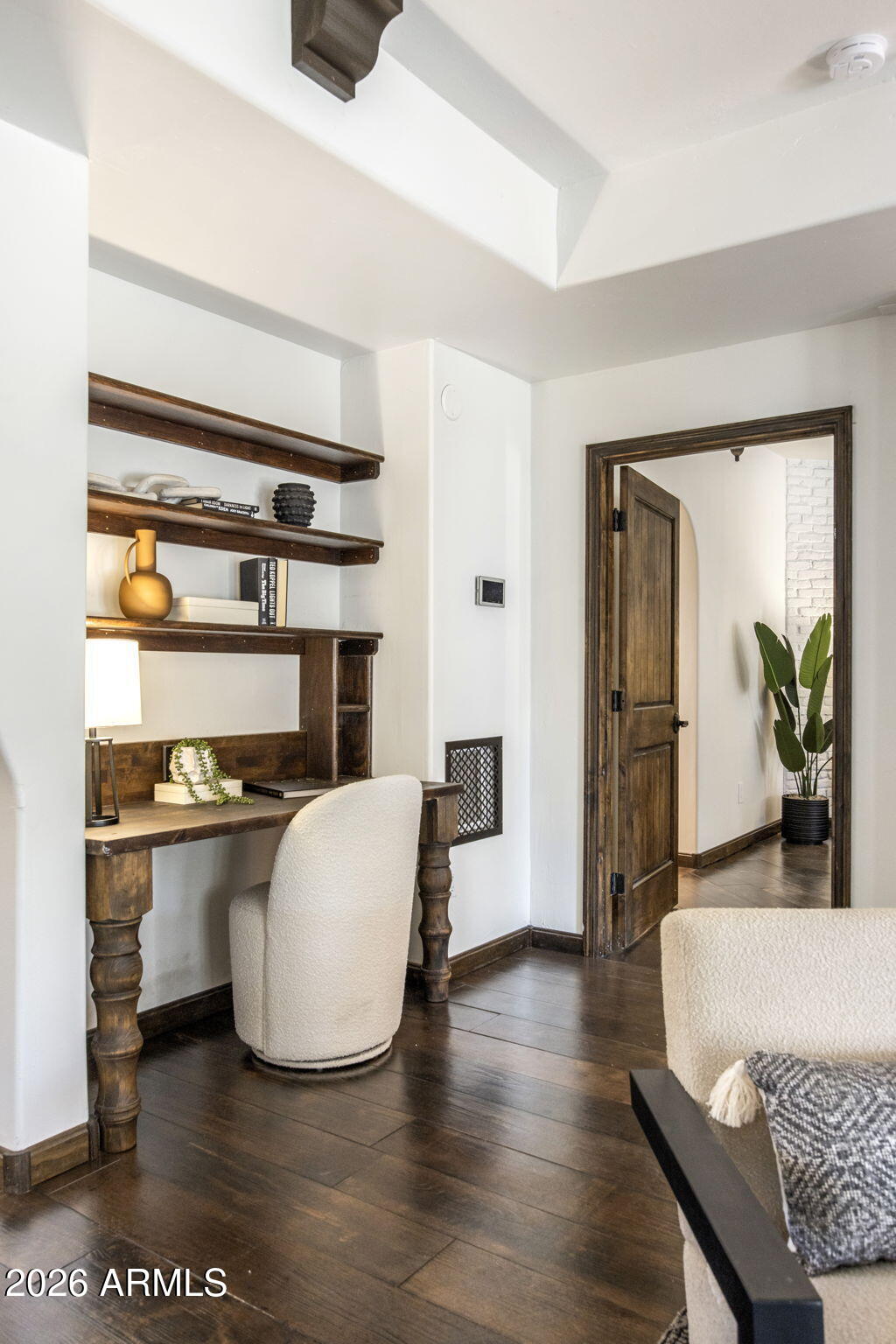 8127 E DEL CAPITAN Drive