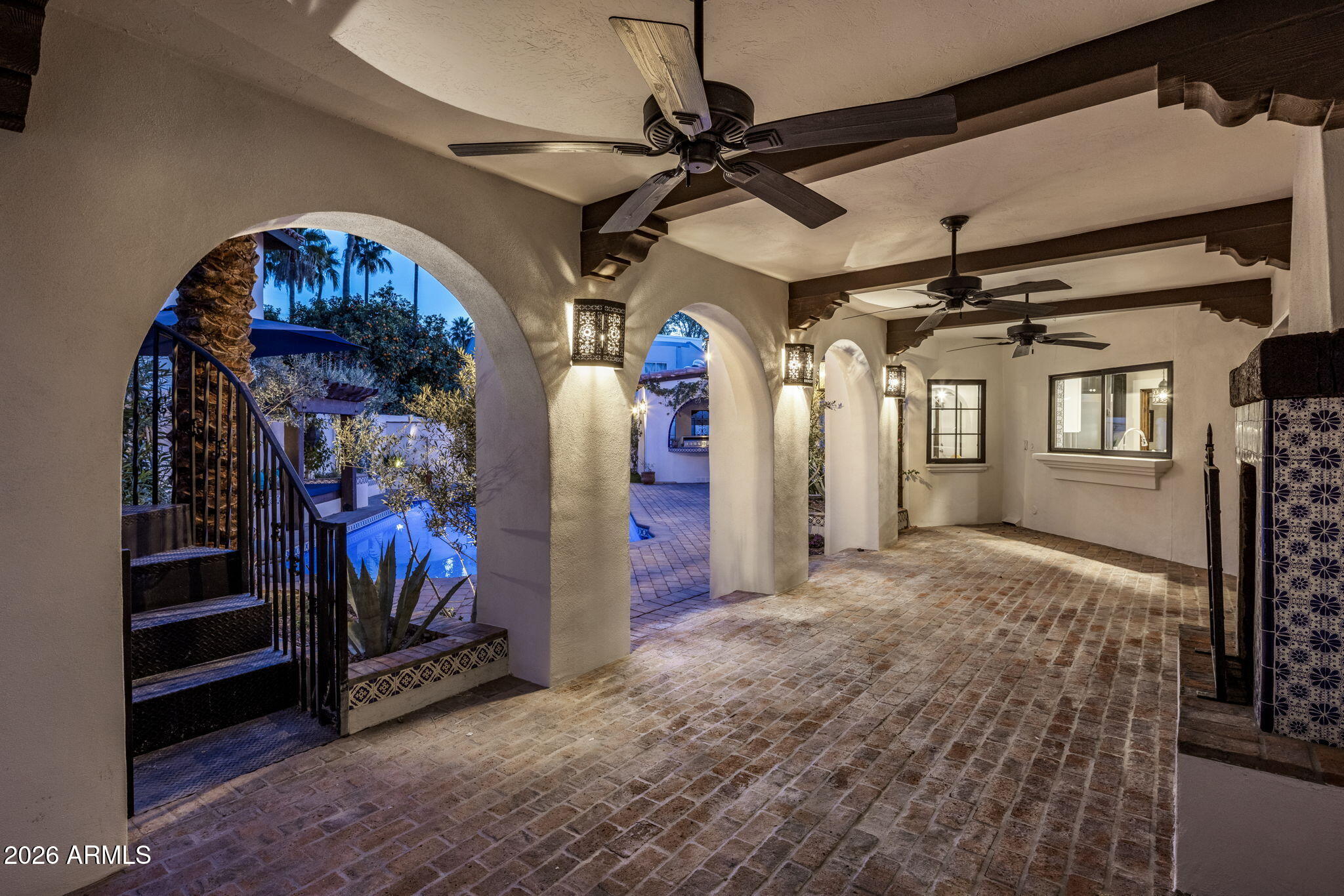 8127 E DEL CAPITAN Drive