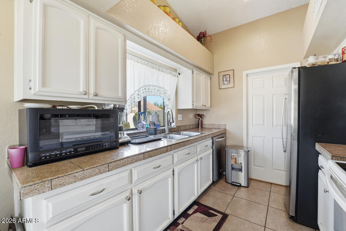 11226 N 60TH Court