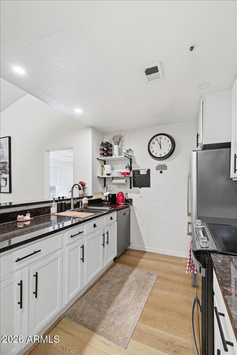 14145 N 92ND Street 2130