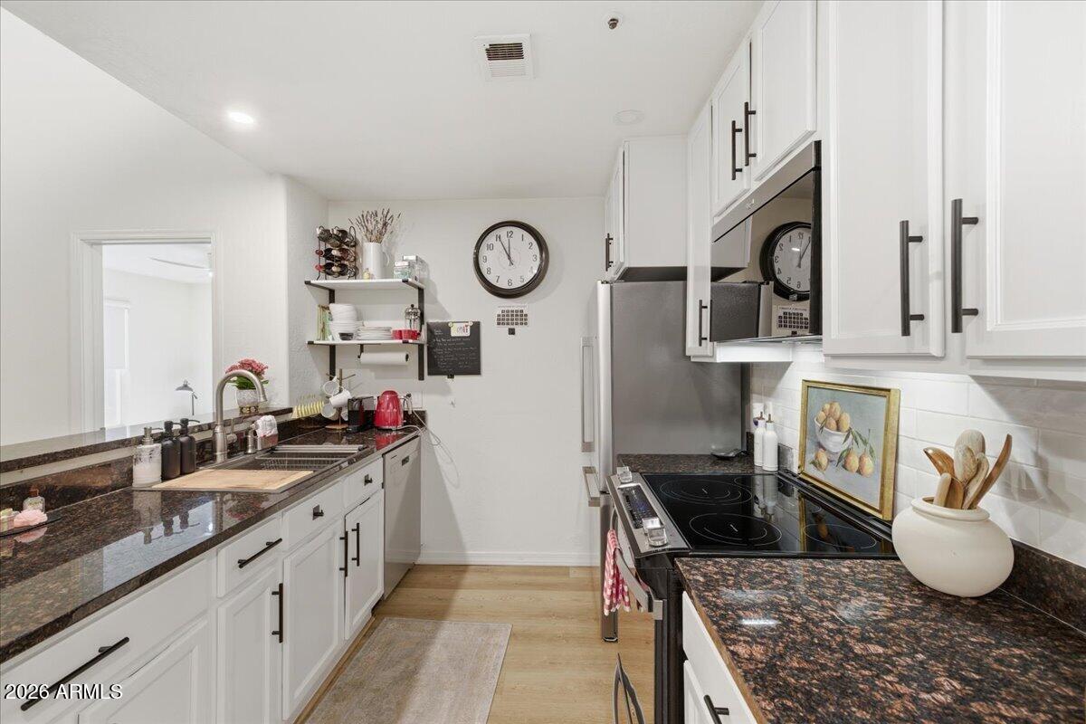 14145 N 92ND Street 2130