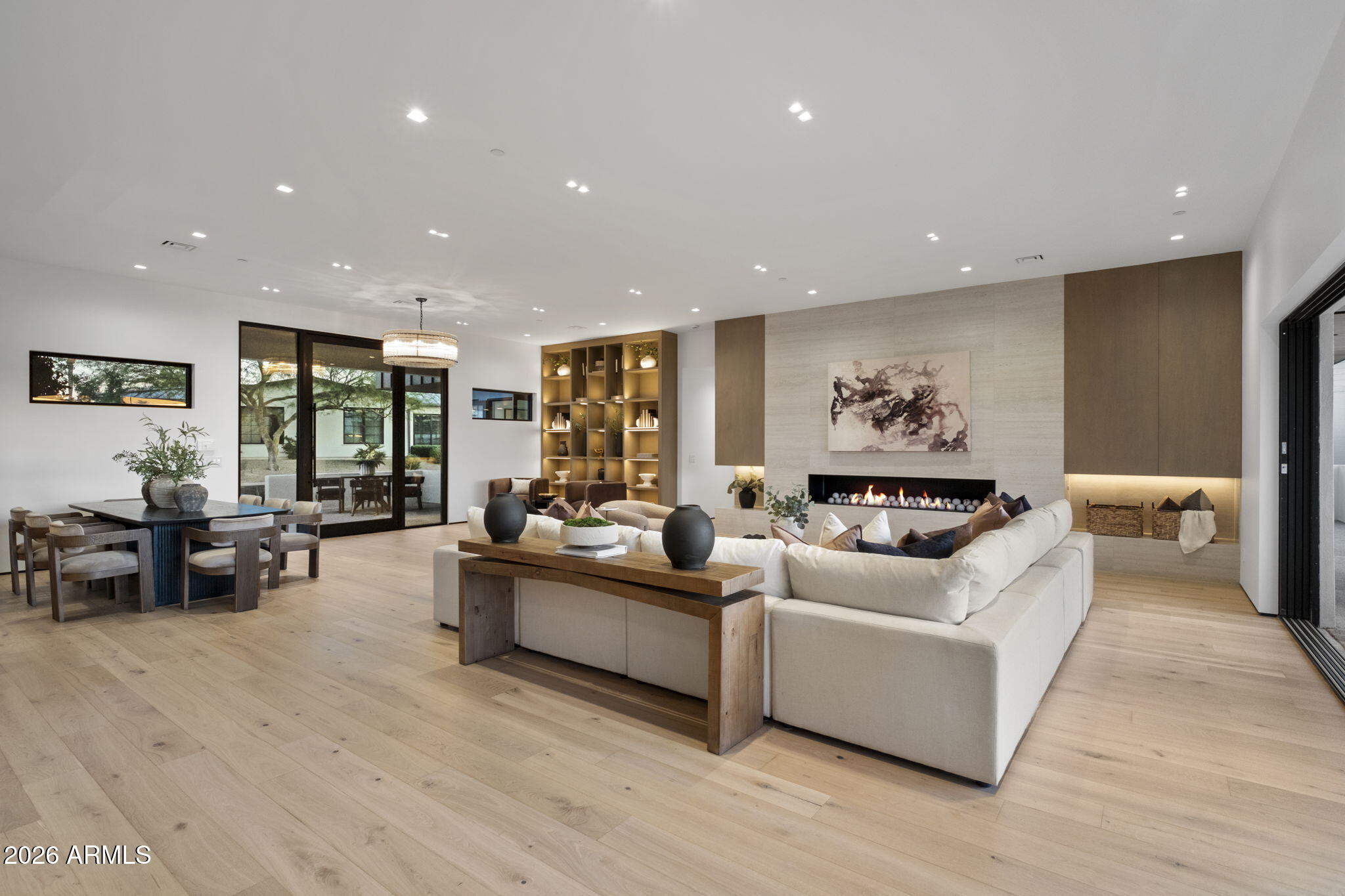 5525 E LINCOLN Drive 124