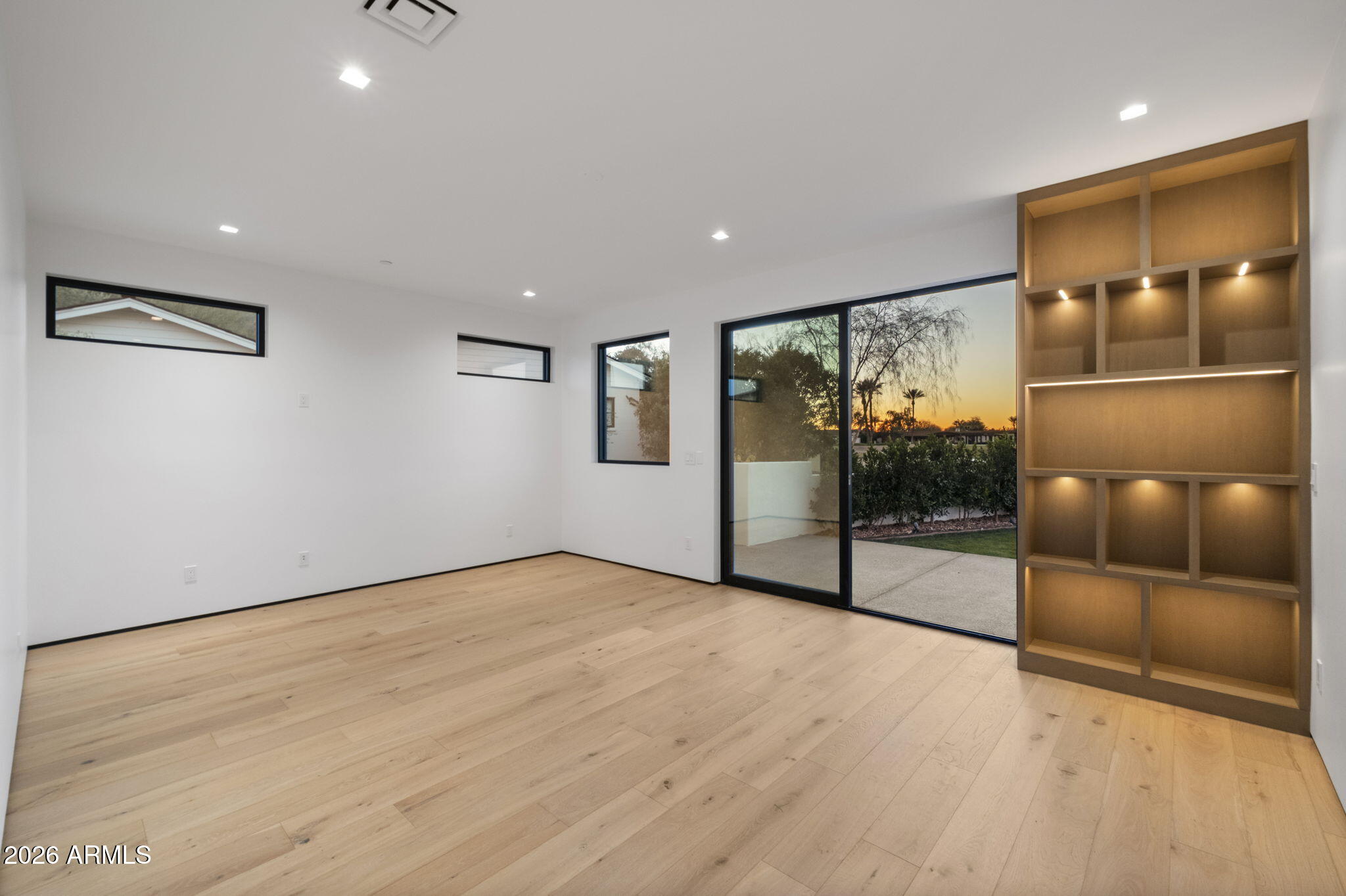 5525 E LINCOLN Drive 124