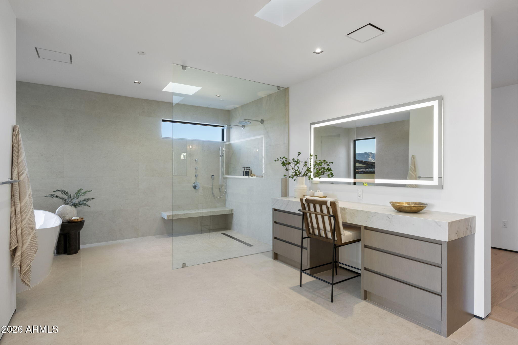 5525 E LINCOLN Drive 124