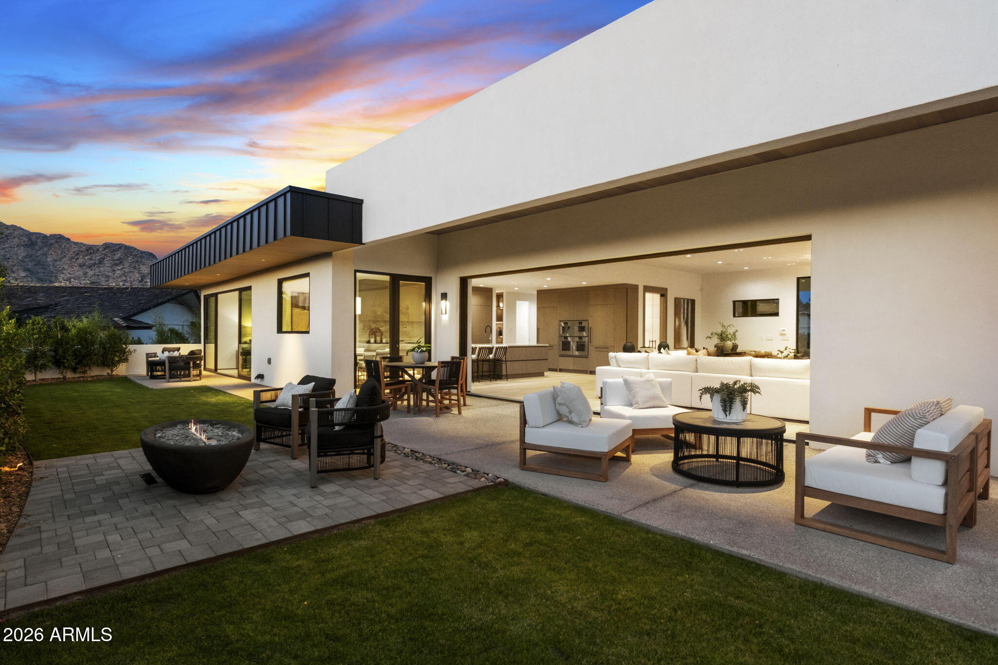 5525 E LINCOLN Drive 124