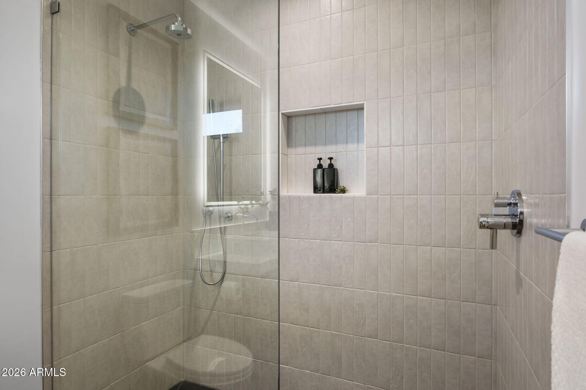 5525 E LINCOLN Drive 124