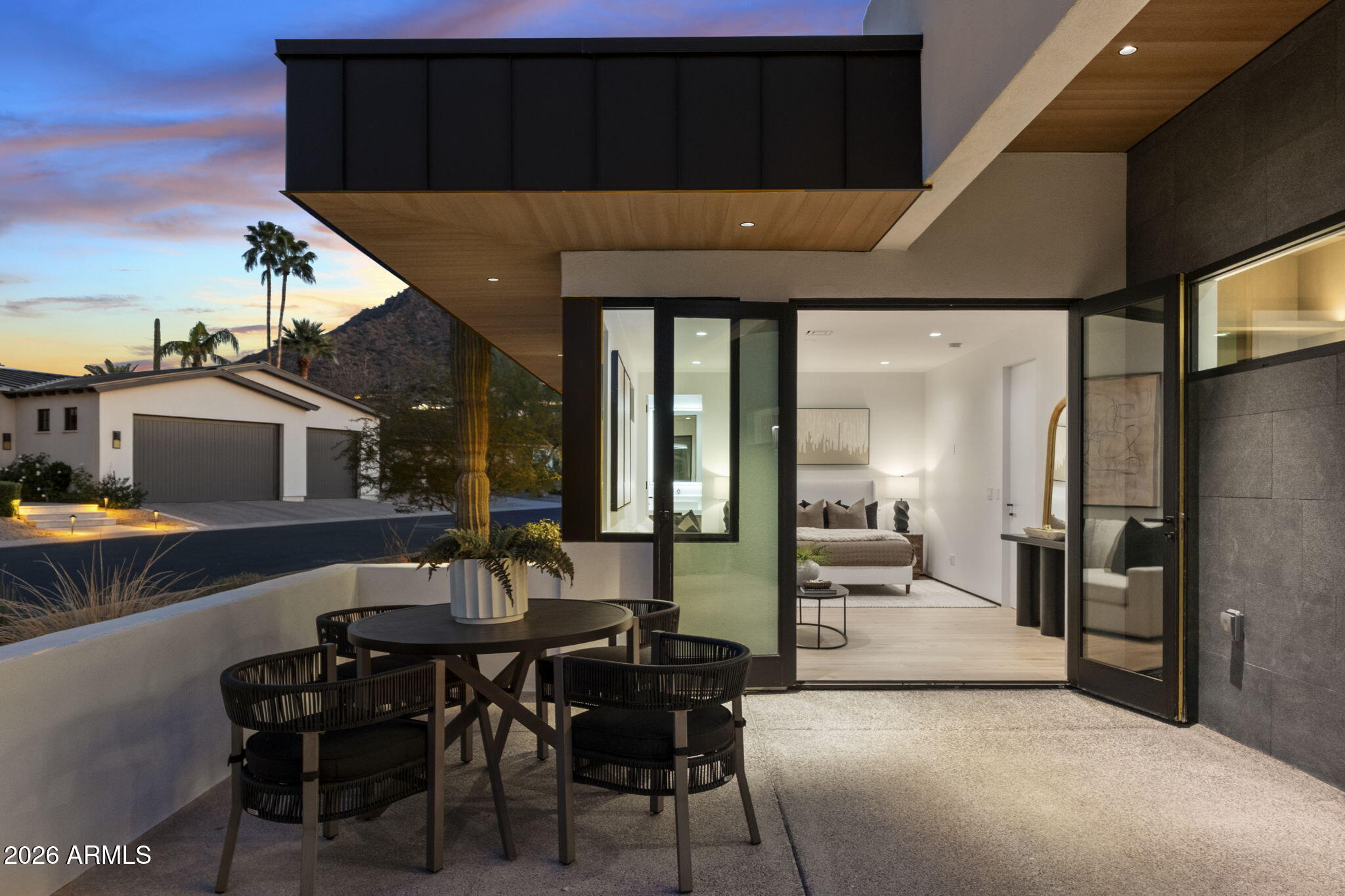 5525 E LINCOLN Drive 124