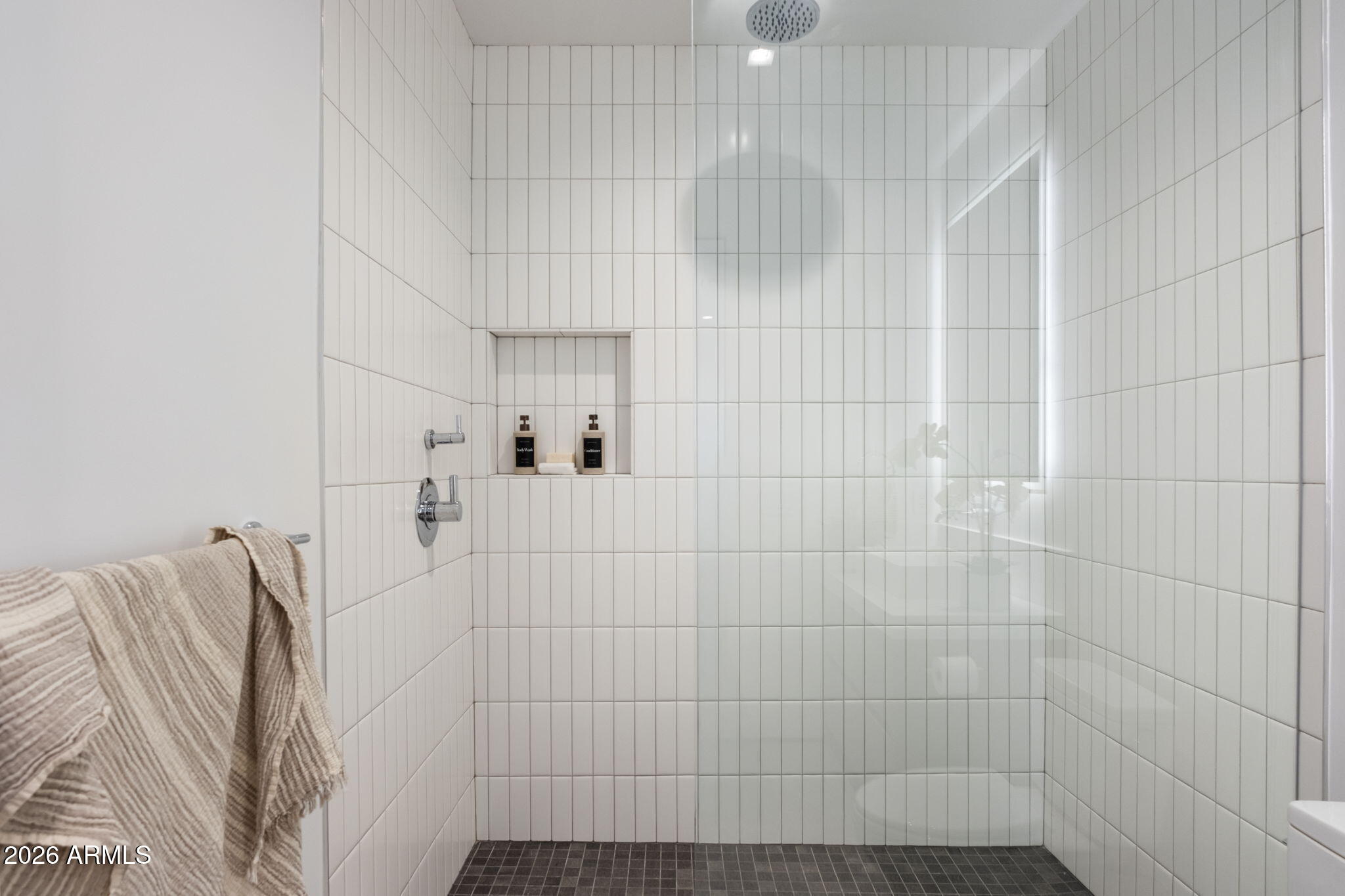 5525 E LINCOLN Drive 124