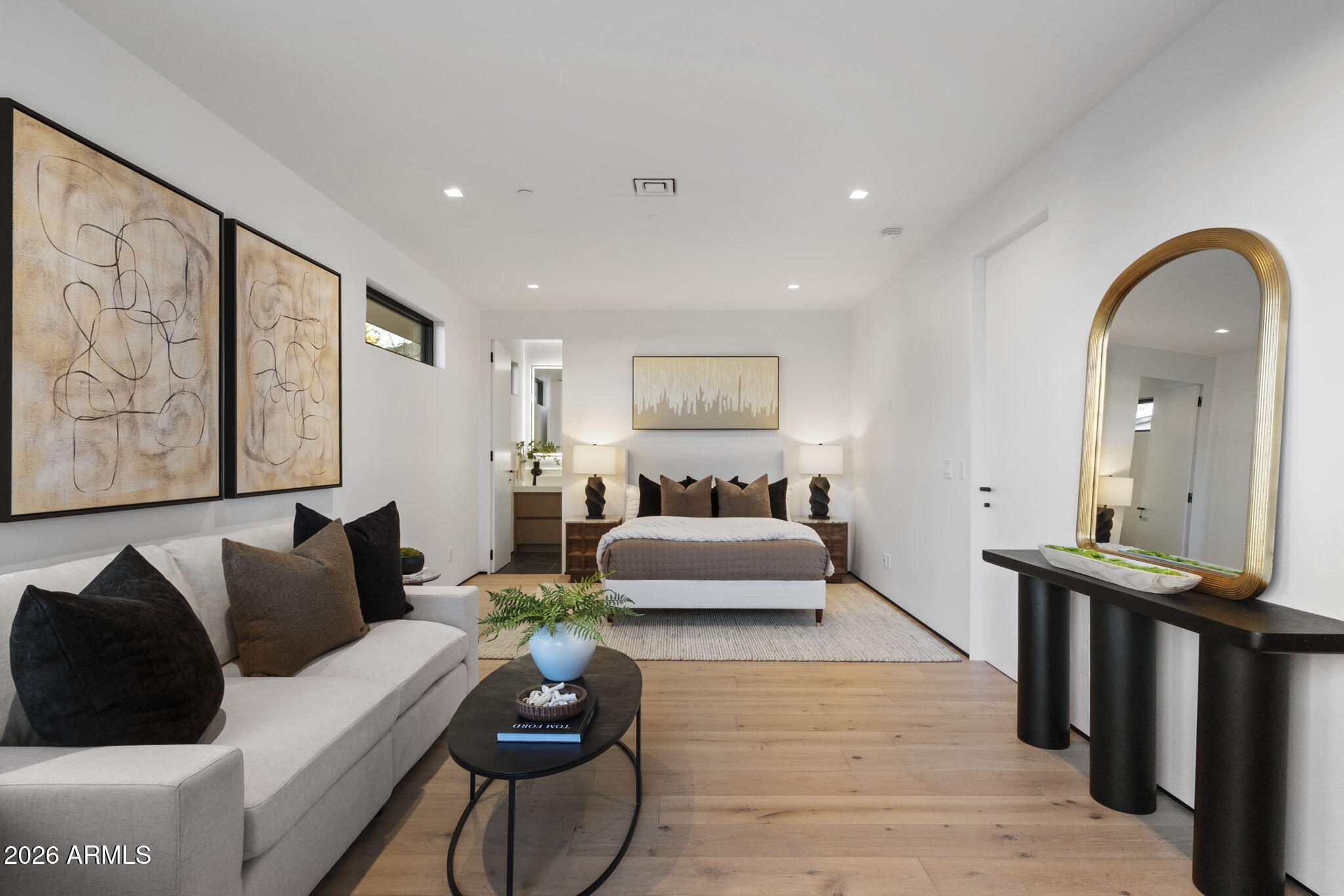 5525 E LINCOLN Drive 124