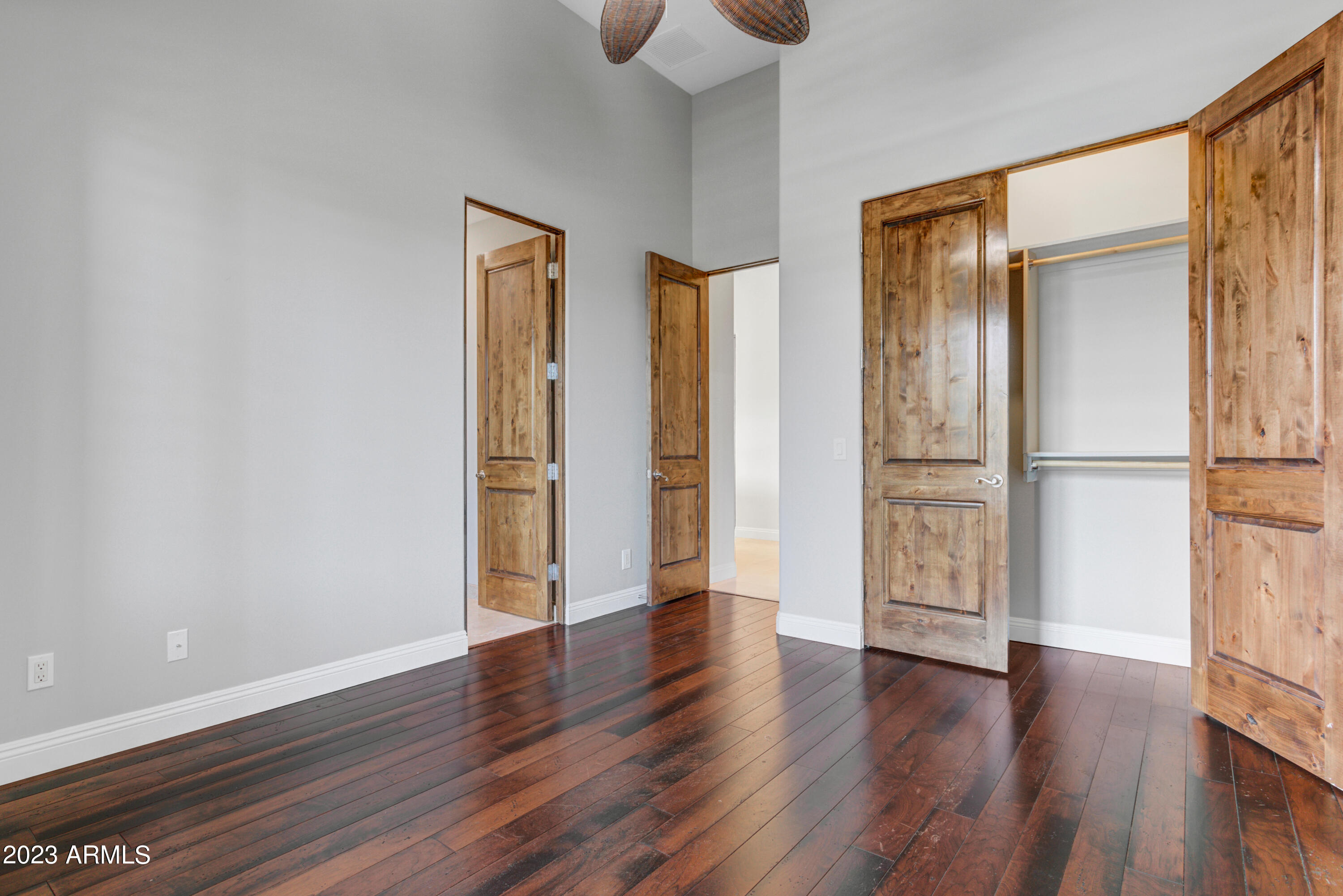 8008 E WHISTLING WIND Way