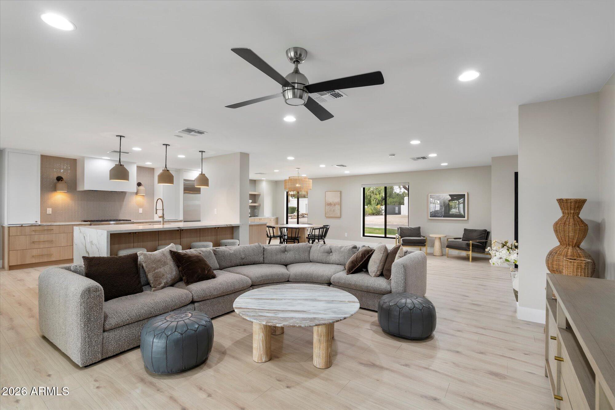 5429 E BLOOMFIELD Road