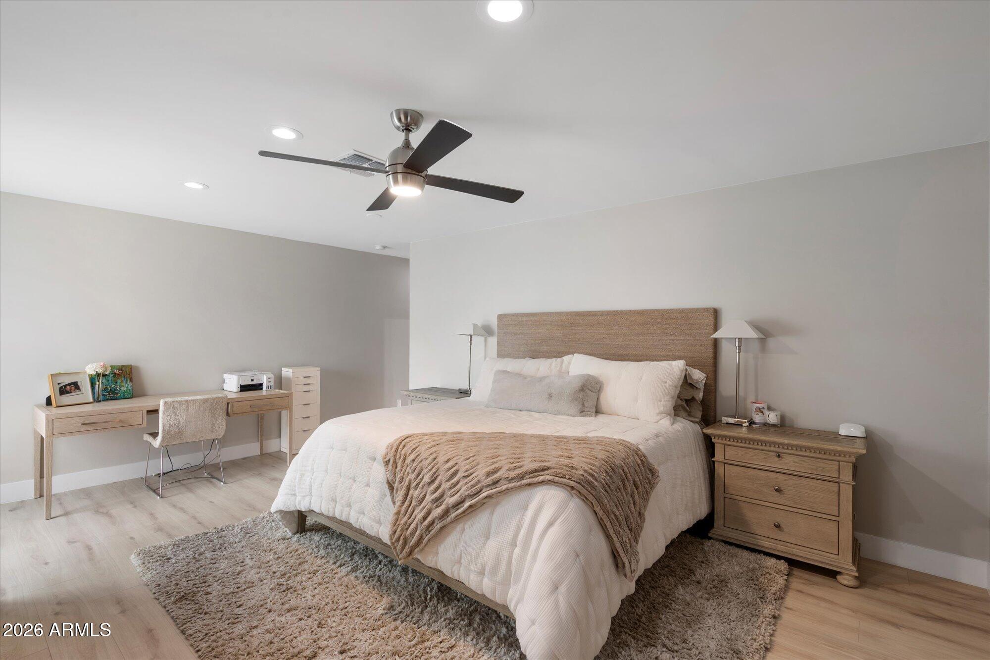 5429 E BLOOMFIELD Road